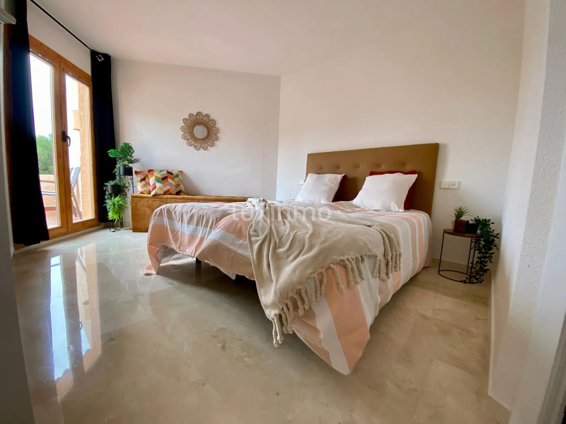 Modern 2-bedroom apartment flat with sea and mountain views in Altea la Vella — photo 3