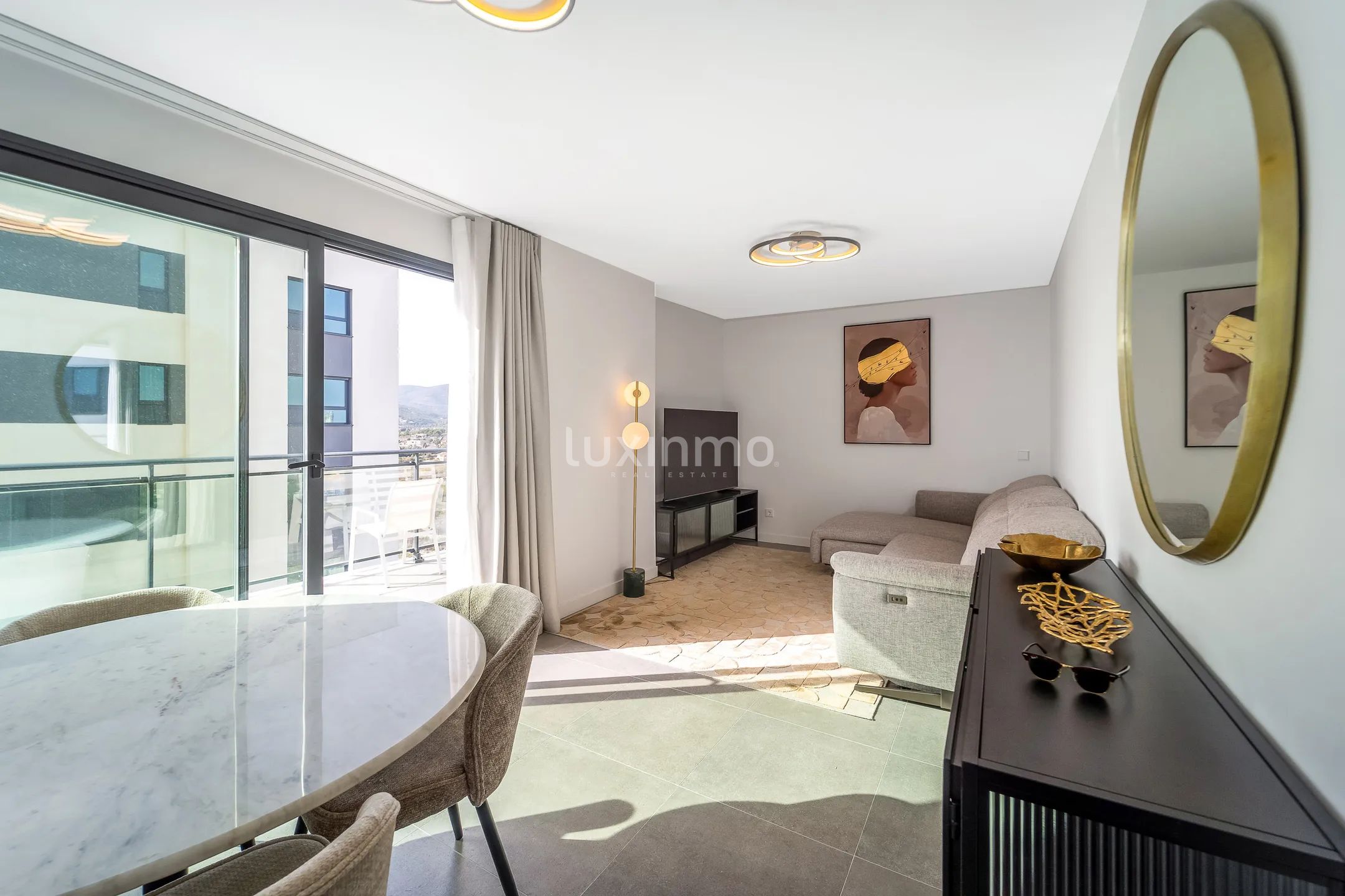 Modern apartment with sea and mountain views in Calpe — photo 2