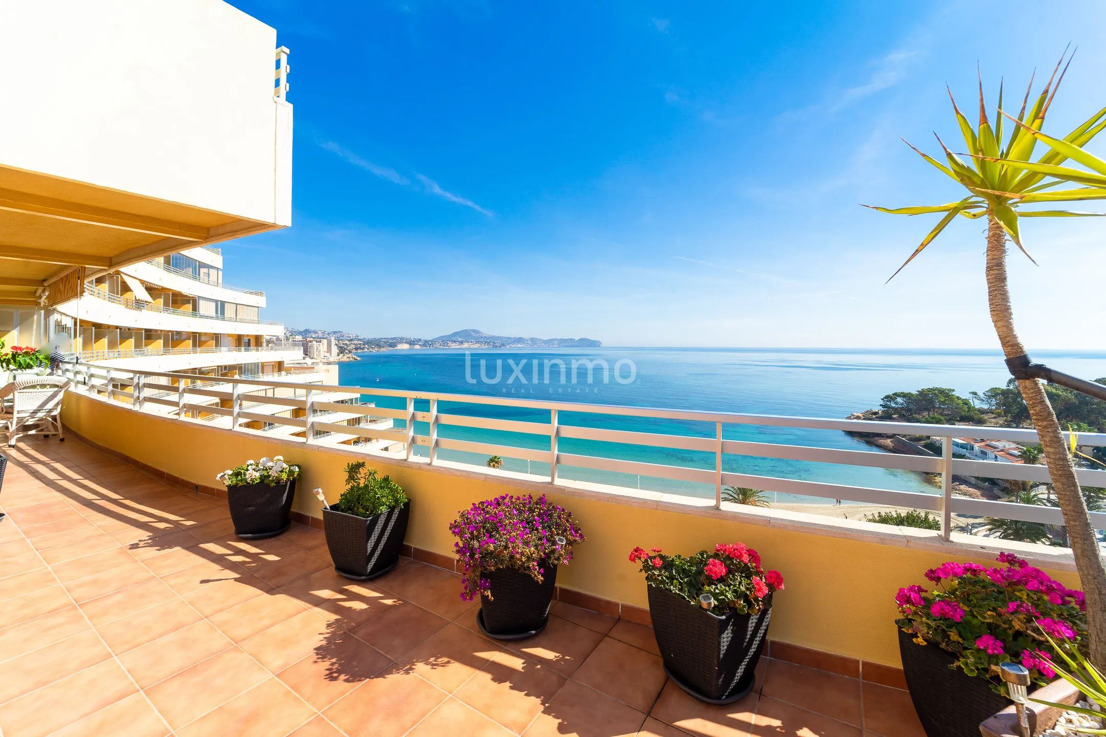Atemberaubendes Penthouse direkt am Strand mit Meerblick in Calpe — photo 1