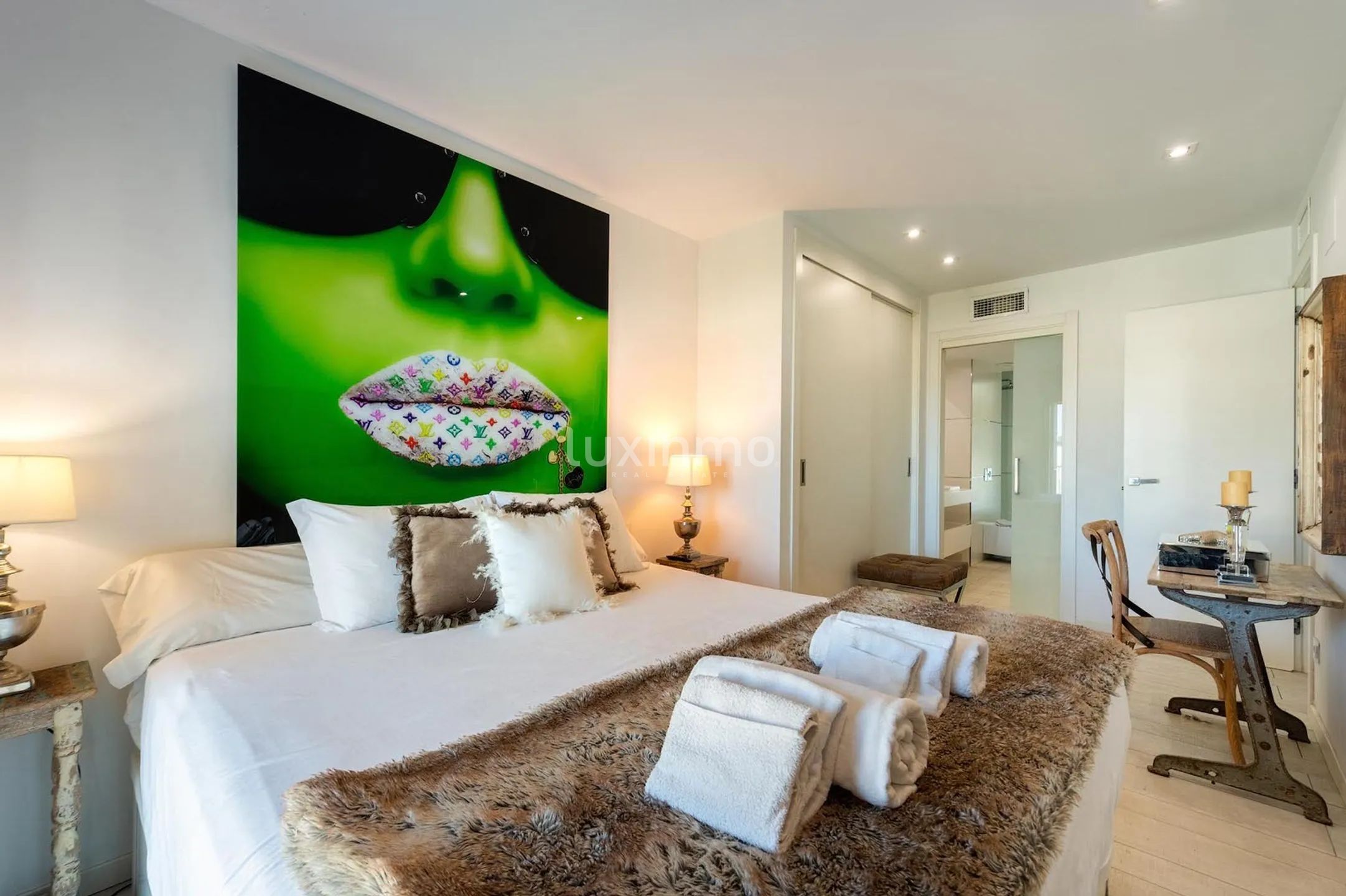 Modern apartment for sale in The White Angel, La Marina - Ibiza — photo 30