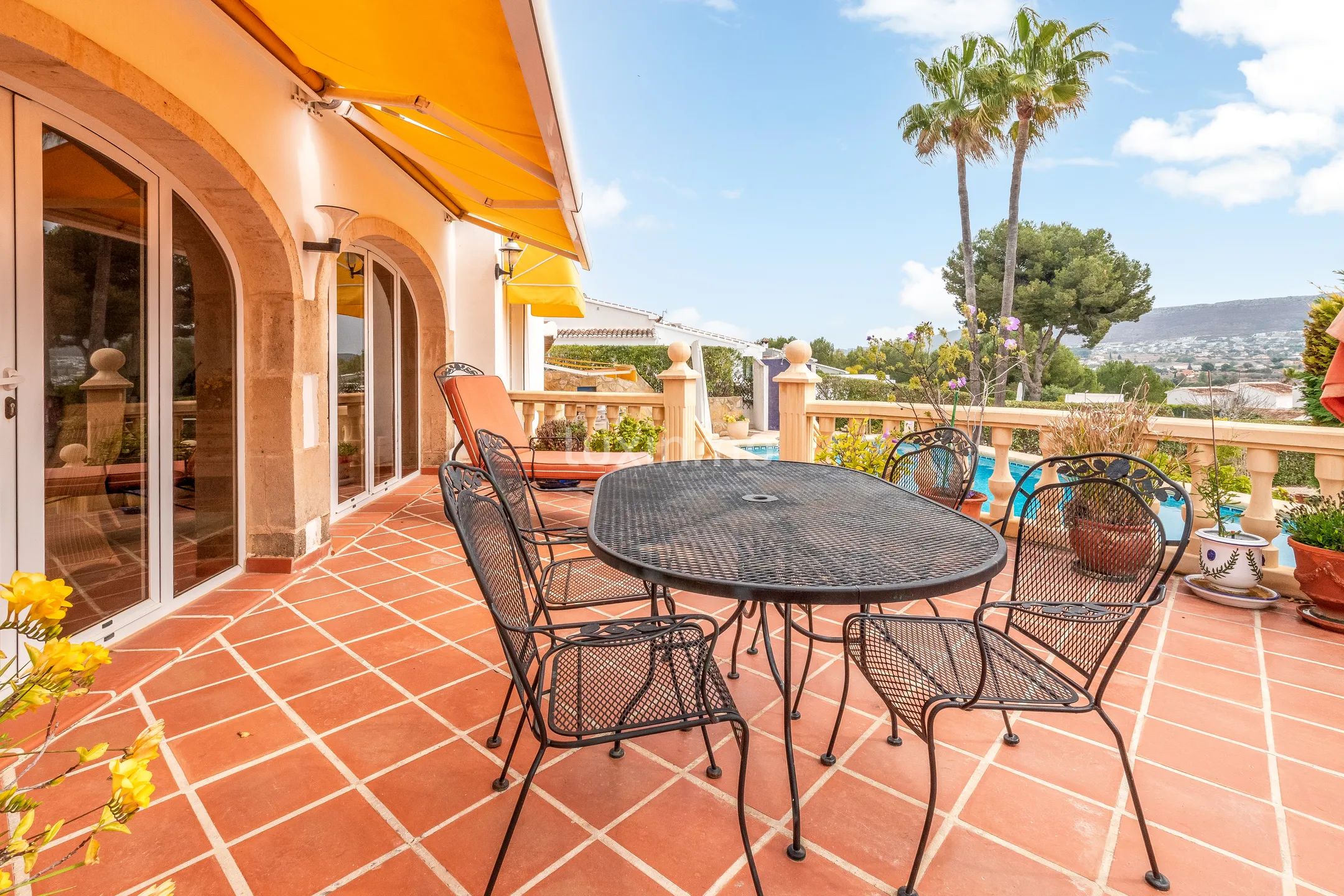 Charming villa on a large plot for sale in Lluca, Jávea — photo 5