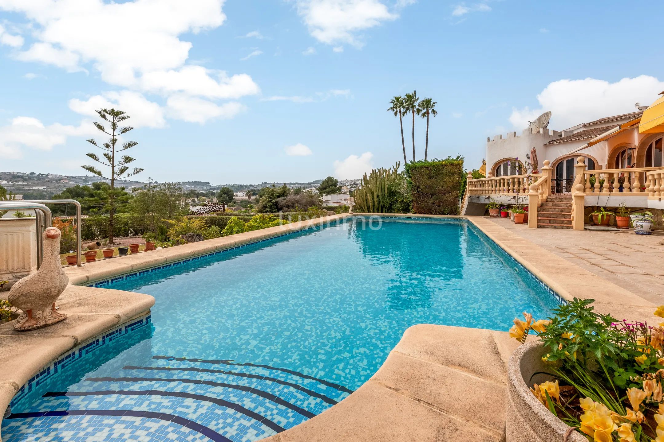 Charming villa on a large plot for sale in Lluca, Jávea — photo 3