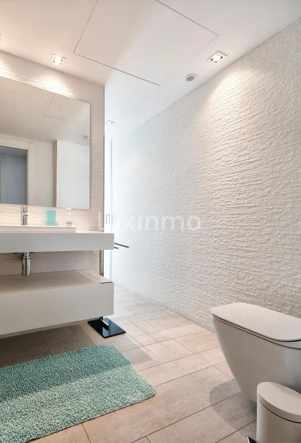 Современная квартира в The White Angel, район Ла Марина на Ибице — photo 31