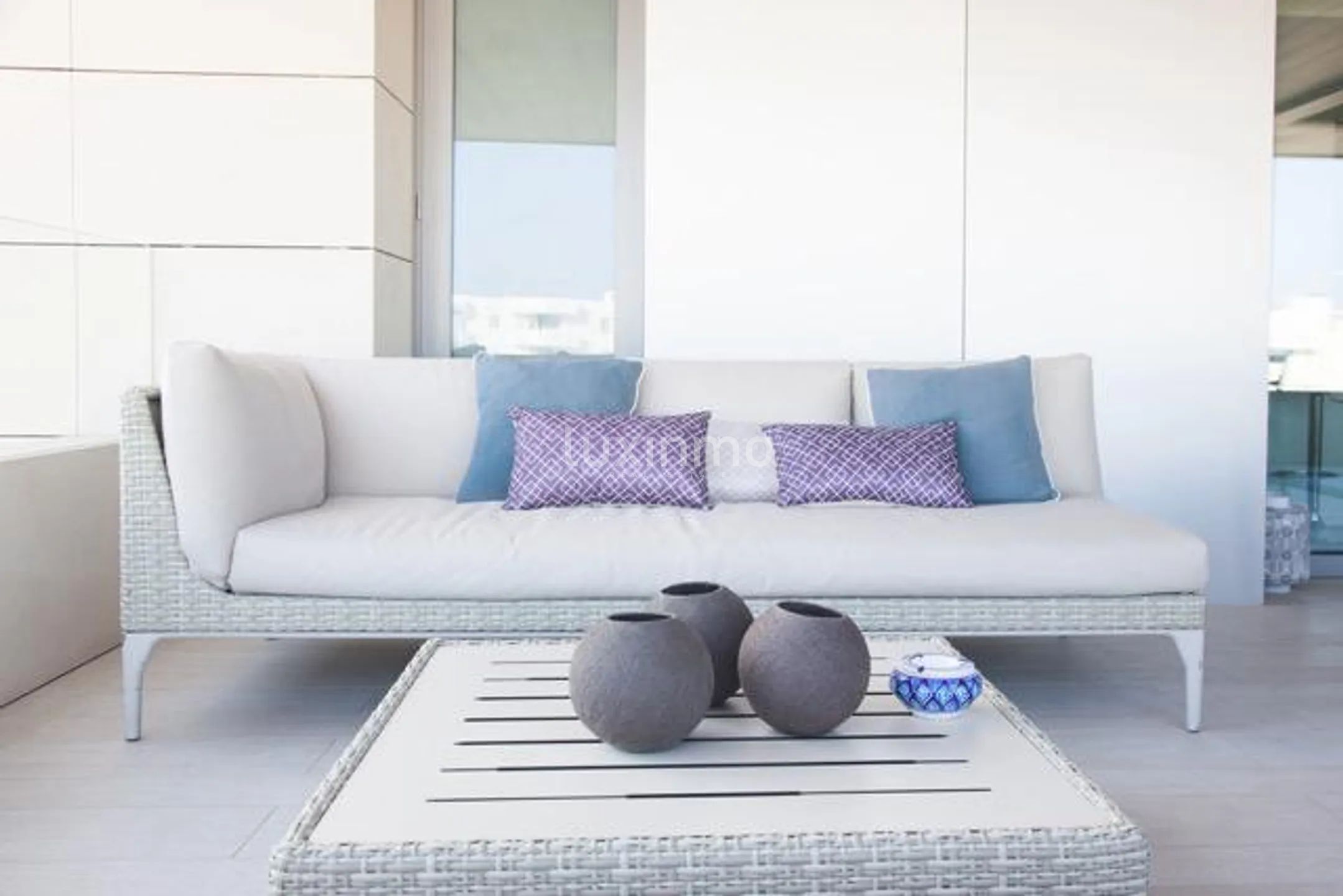 Современная квартира в The White Angel, район Ла Марина на Ибице — photo 20