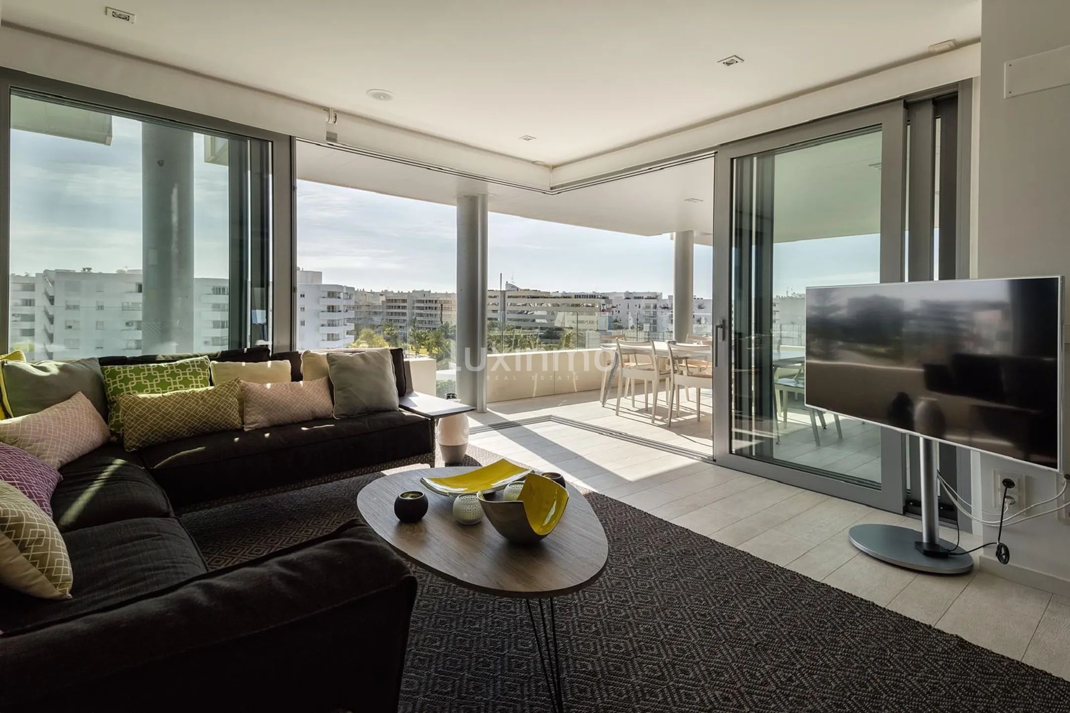 Современная квартира в The White Angel, район Ла Марина на Ибице — photo 17