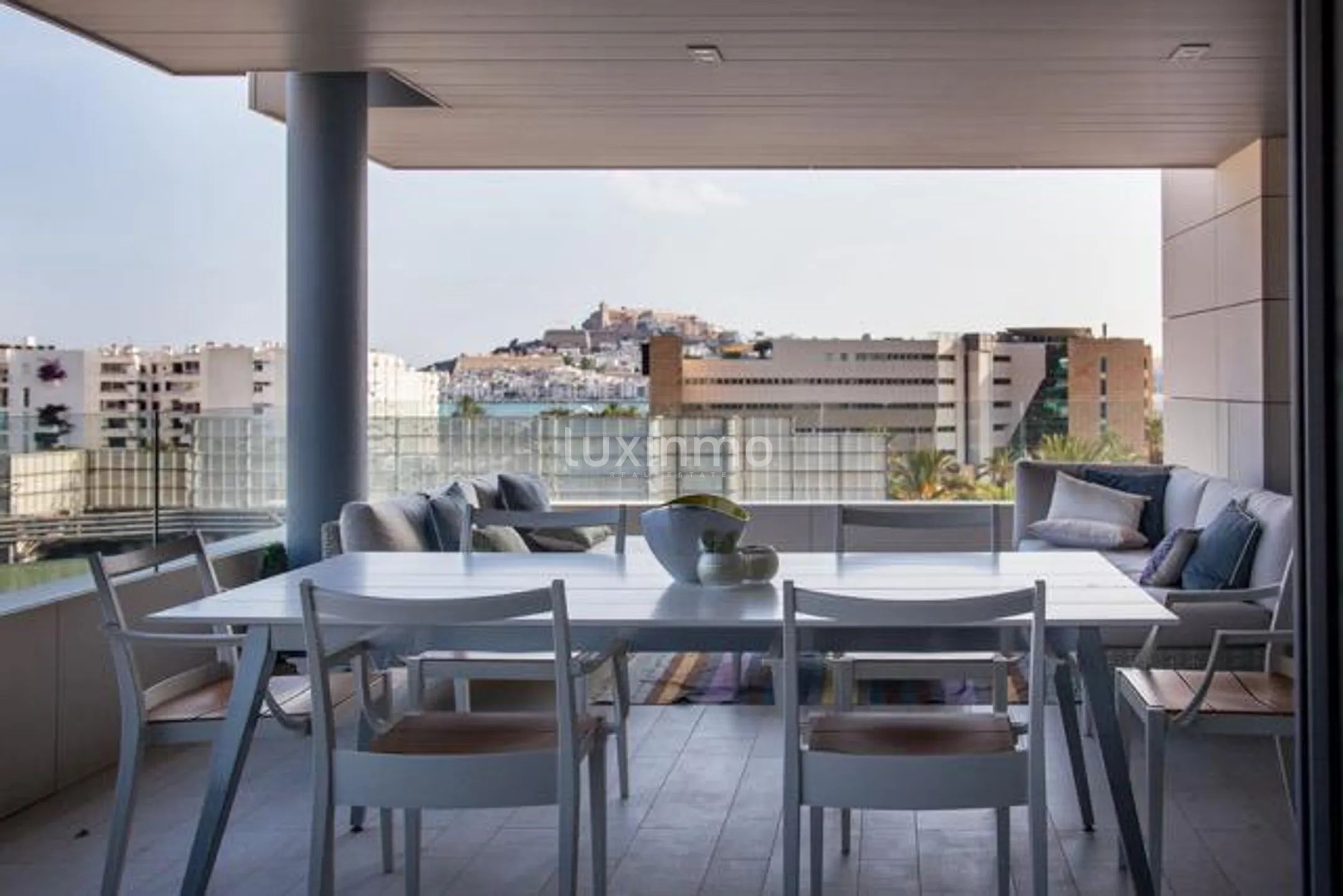 Современная квартира в The White Angel, район Ла Марина на Ибице — photo 18