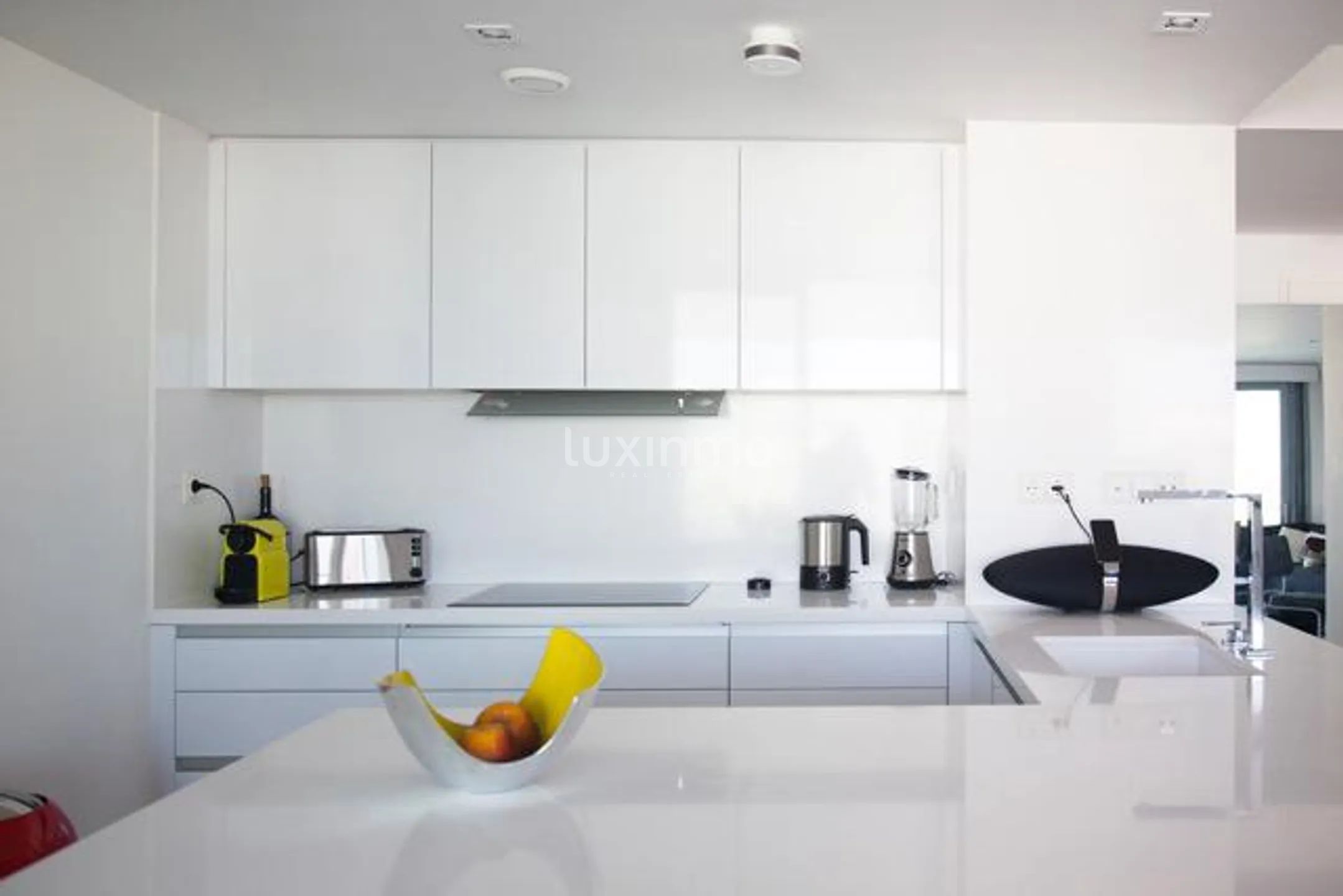 Современная квартира в The White Angel, район Ла Марина на Ибице — photo 24