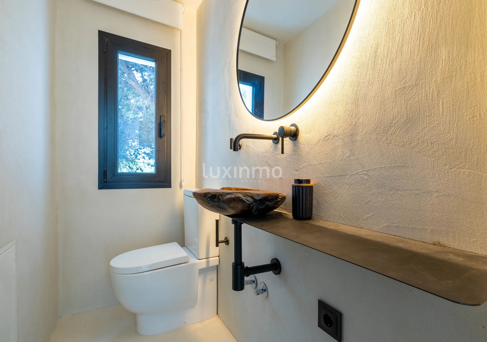 Atemberaubende 4-Schlafzimmer-Villa im Ibiza-Stil mit Meerblick in Jávea — photo 9