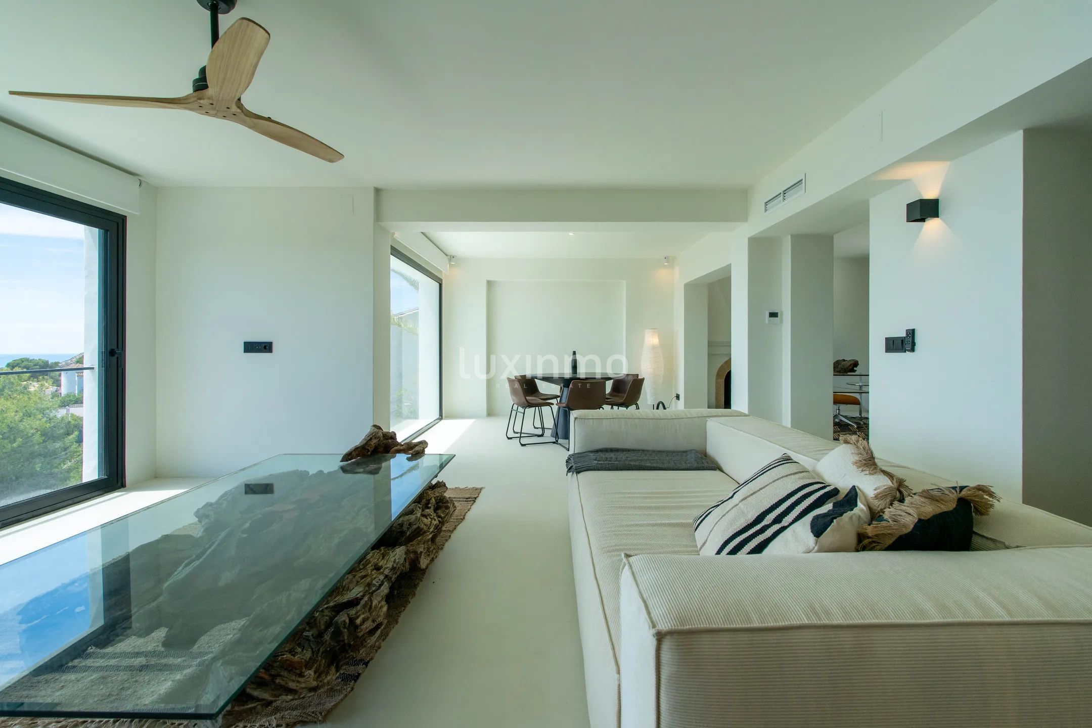 Atemberaubende 4-Schlafzimmer-Villa im Ibiza-Stil mit Meerblick in Jávea — photo 11
