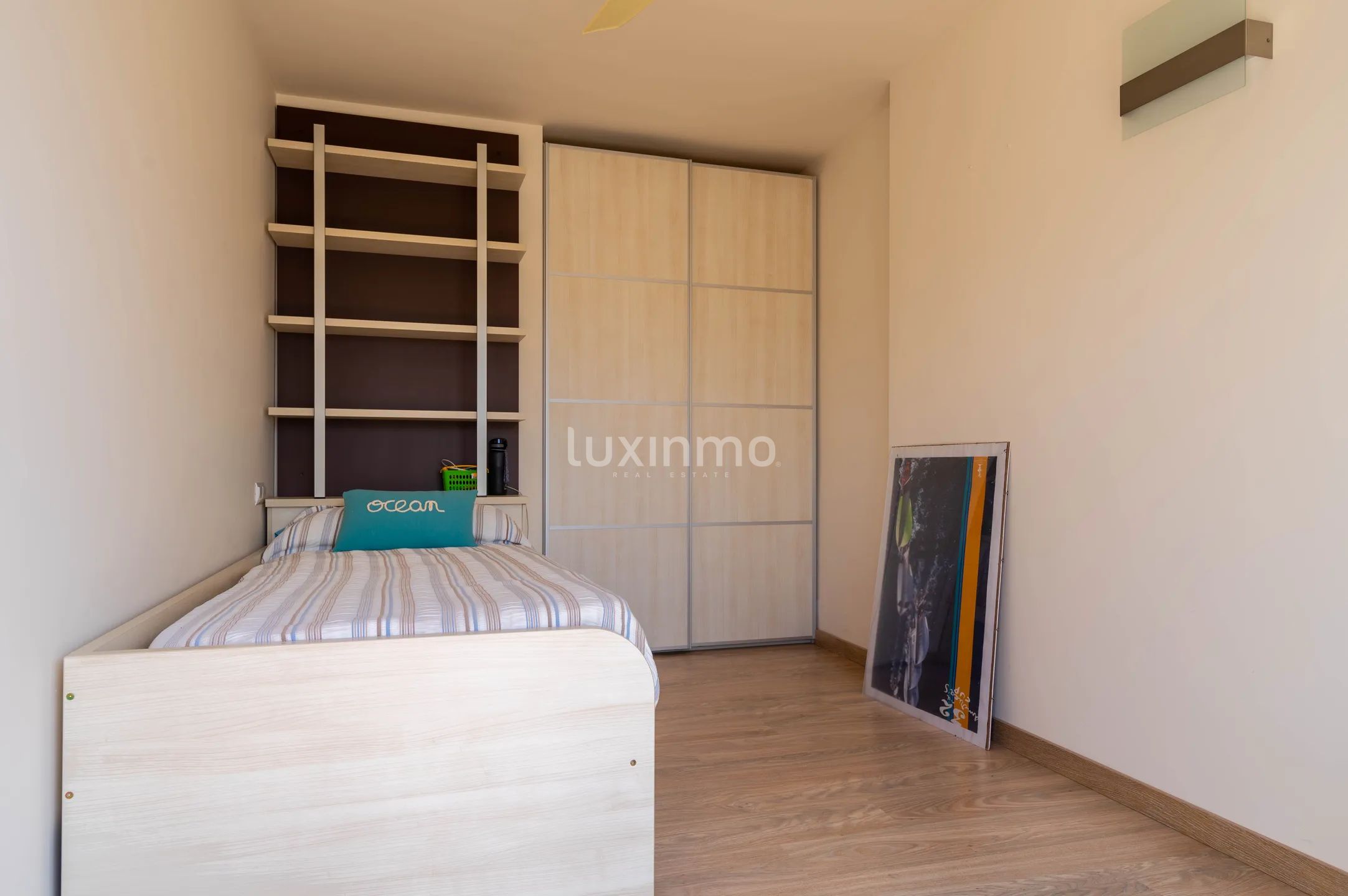 Duplex penthouse on the first line of the beach in Altea — photo 23