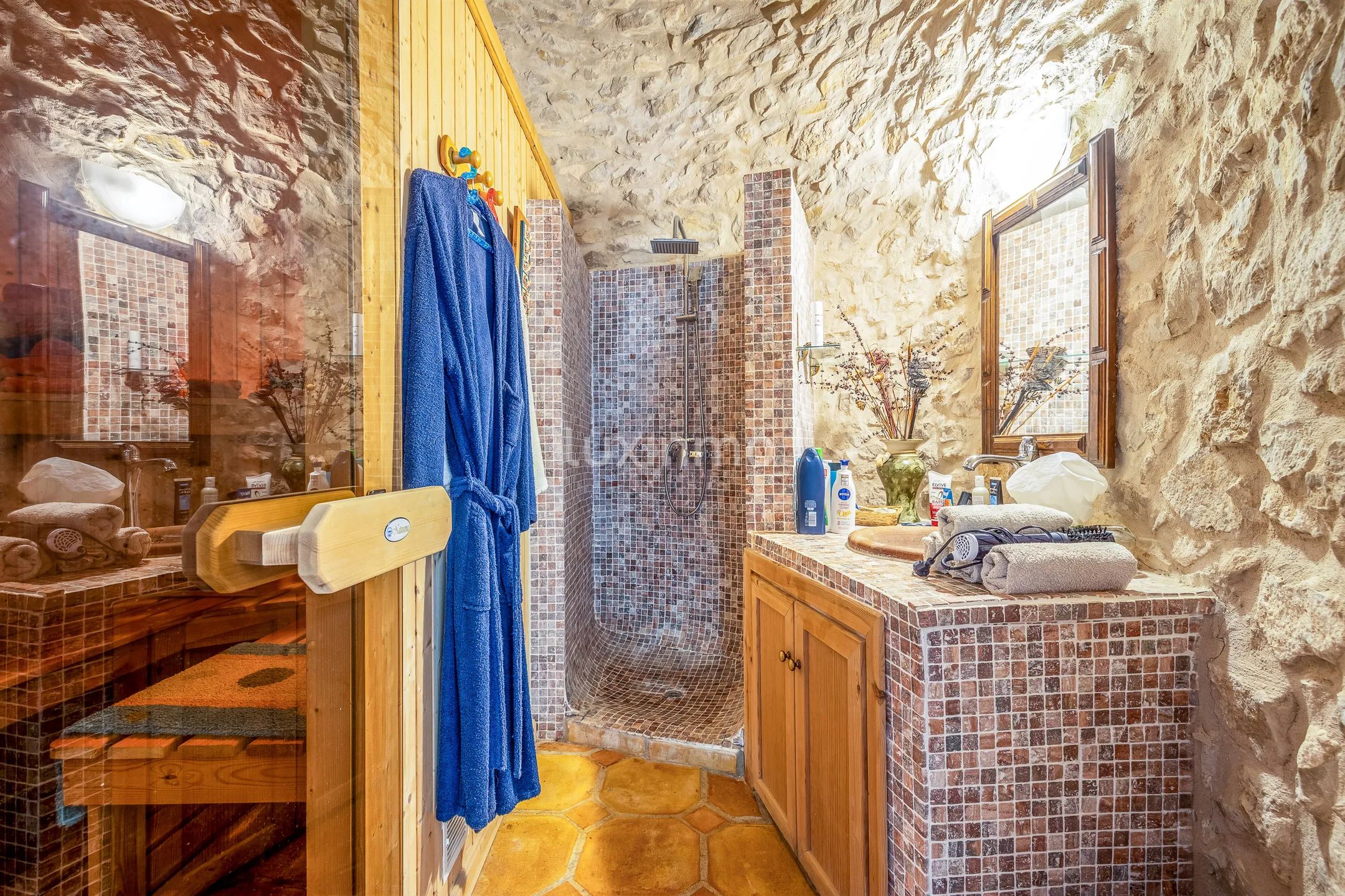 Renovated castle for sale in Relleu with super mountain views — photo 34