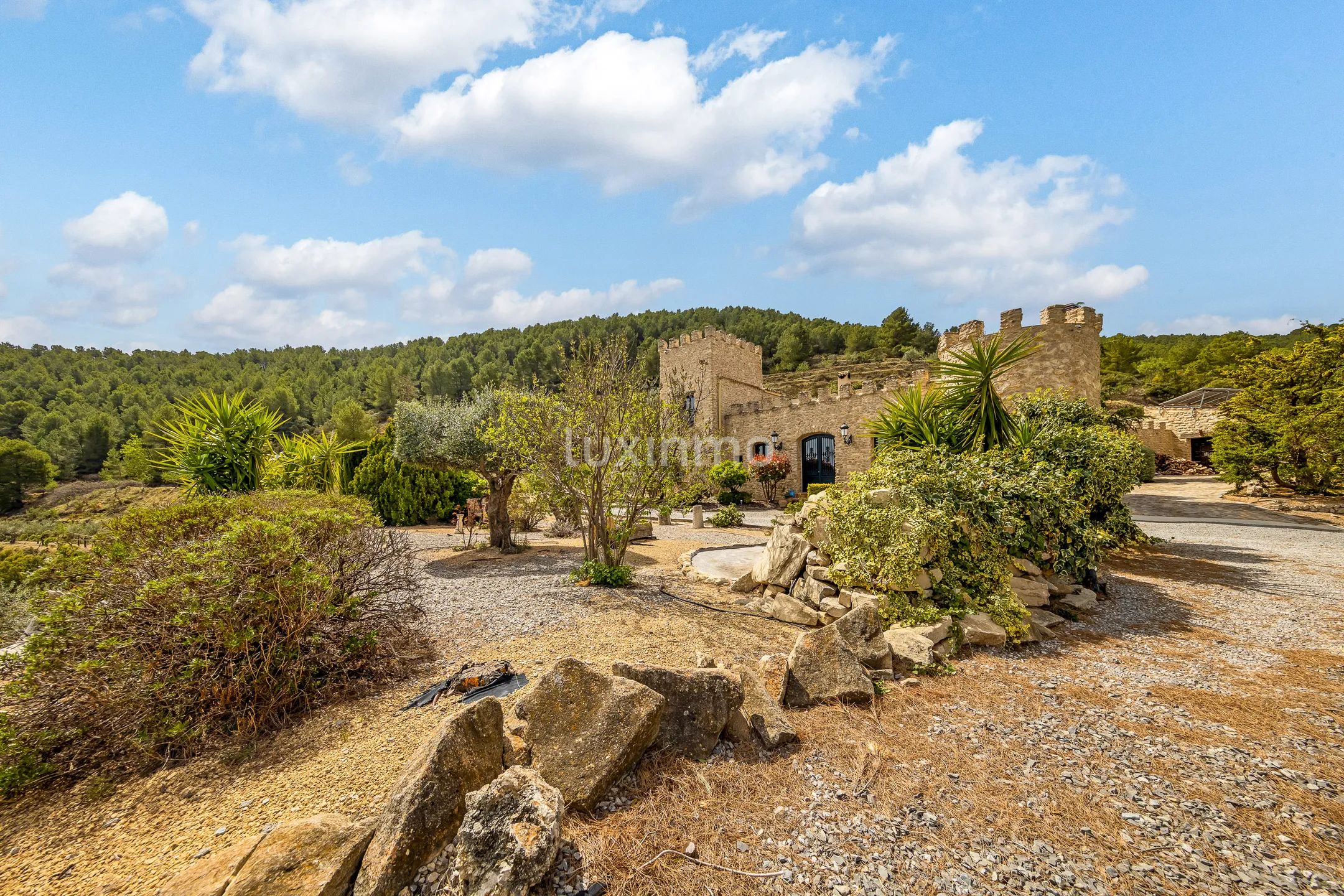 Renovated castle for sale in Relleu with super mountain views — photo 12