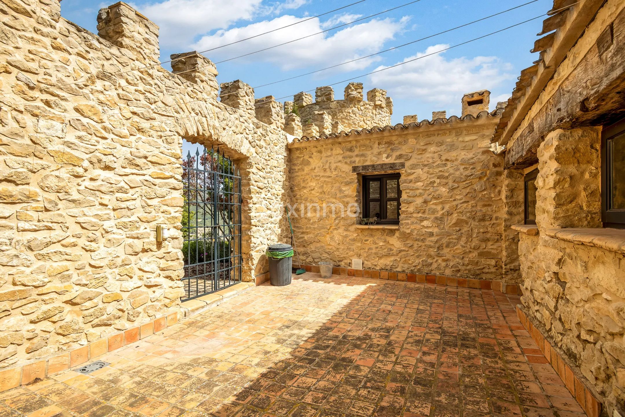 Renovated castle for sale in Relleu with super mountain views — photo 9