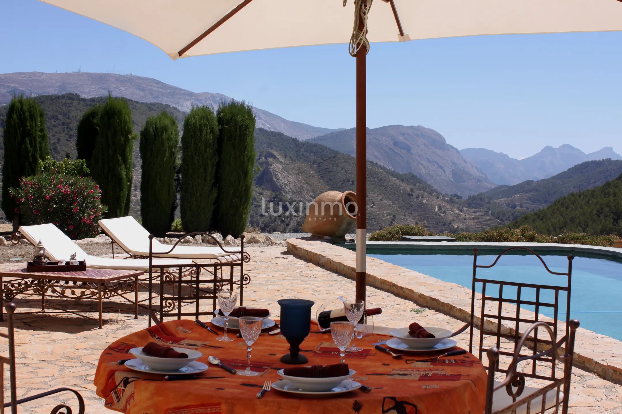 Renovated castle for sale in Relleu with super mountain views — photo 8