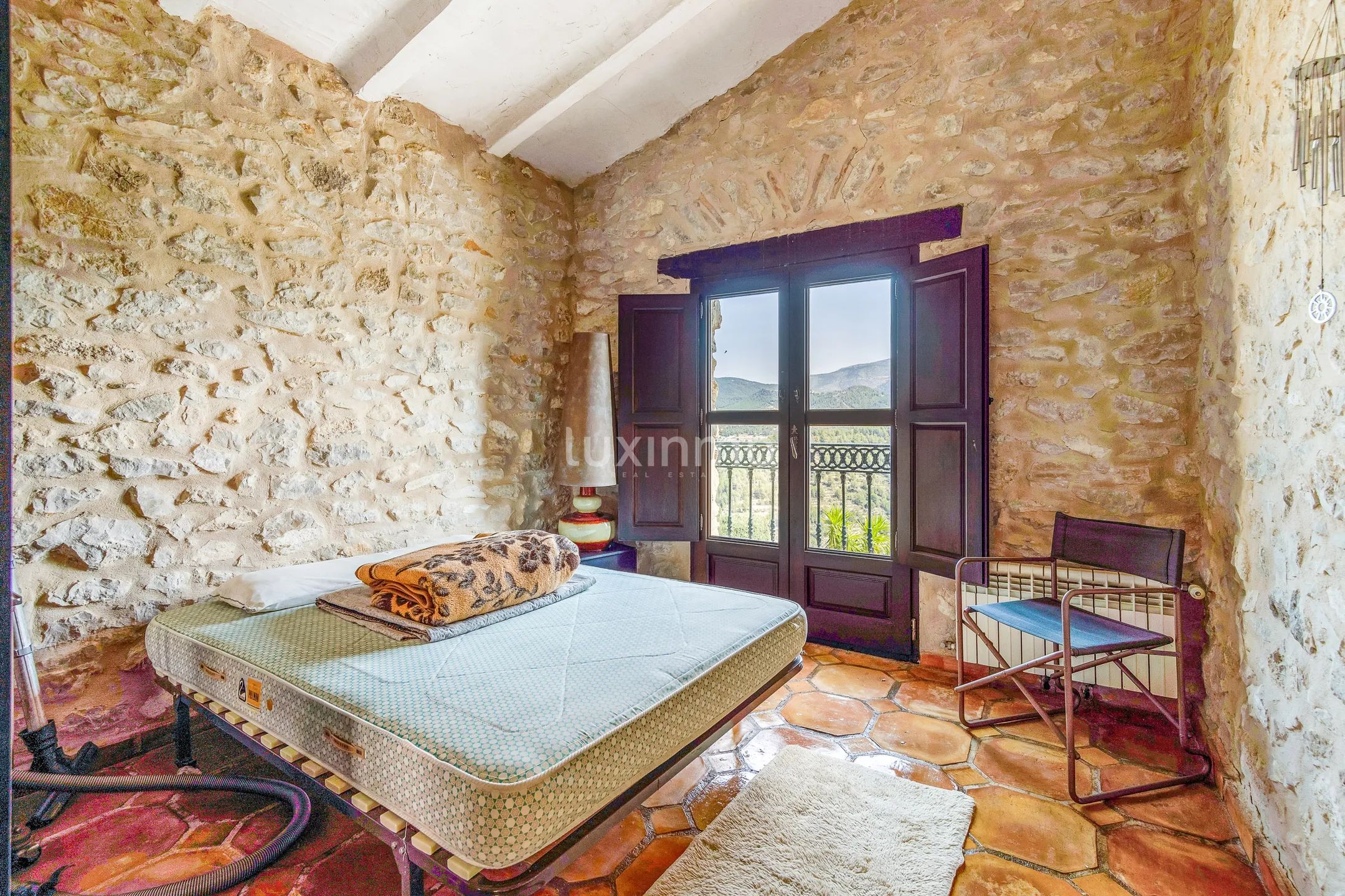 Renovated castle for sale in Relleu with super mountain views — photo 33