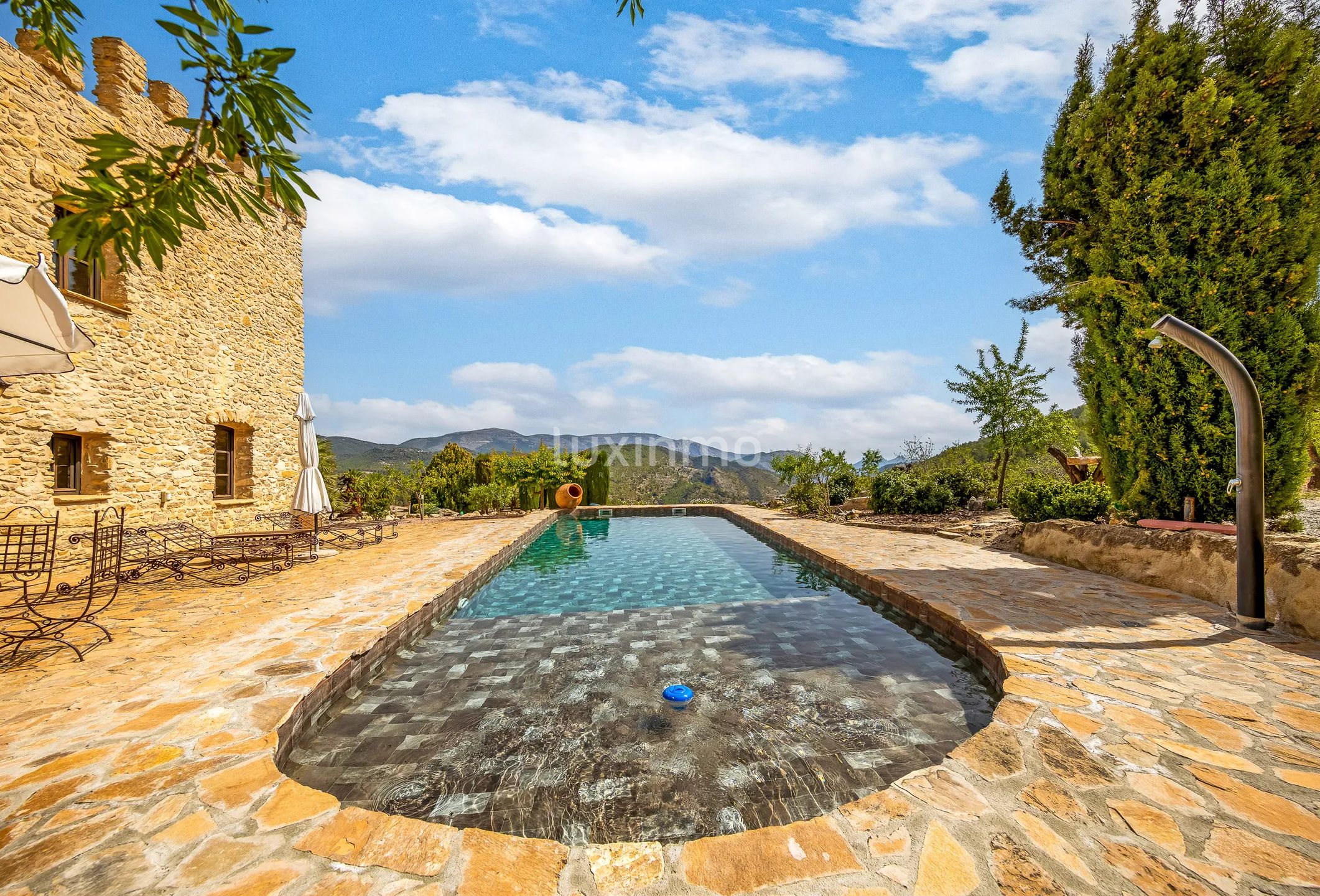 Renovated castle for sale in Relleu with super mountain views — photo 6