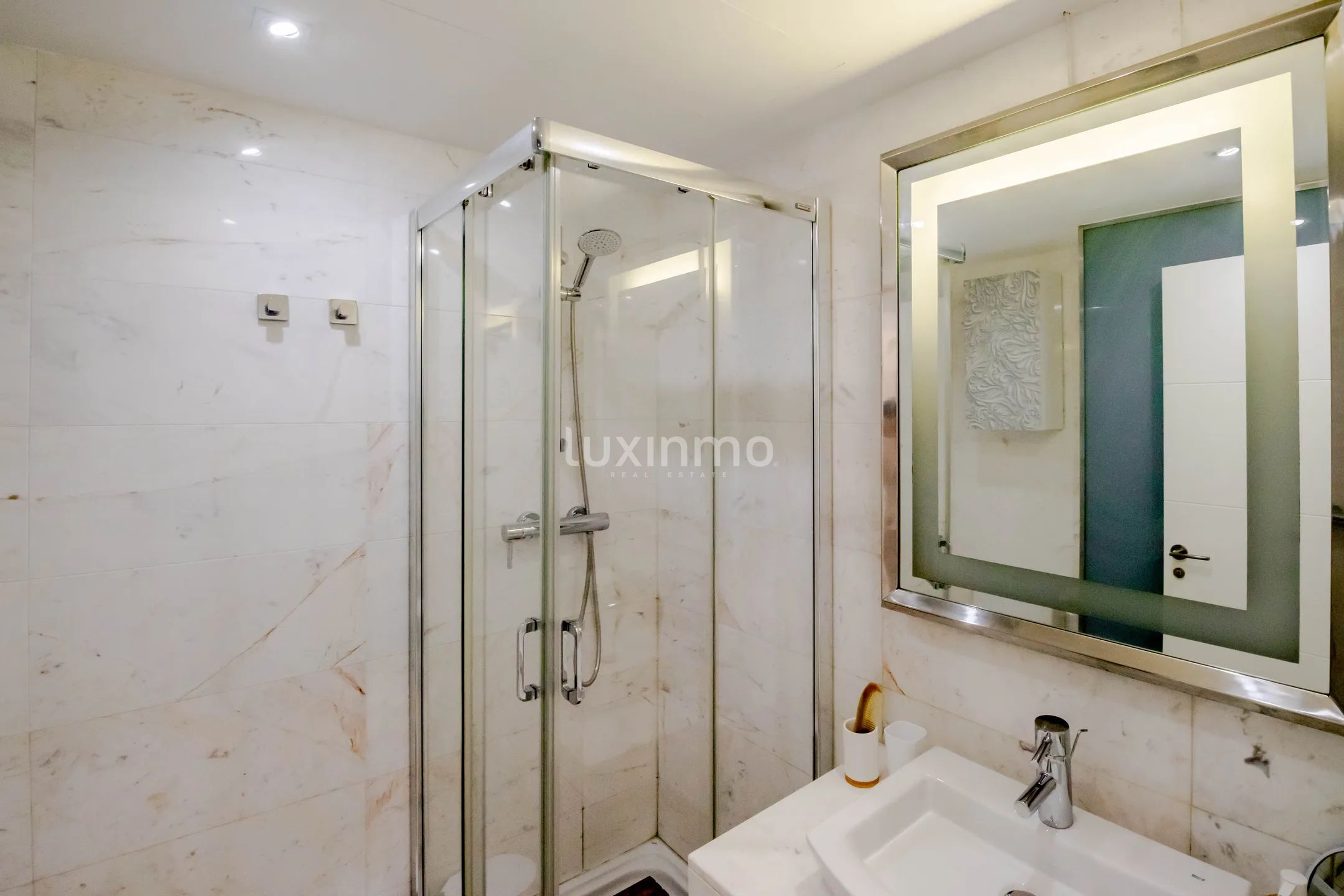 Apartamento de lujo en Royal beach Playa D'en Bossa — photo 16
