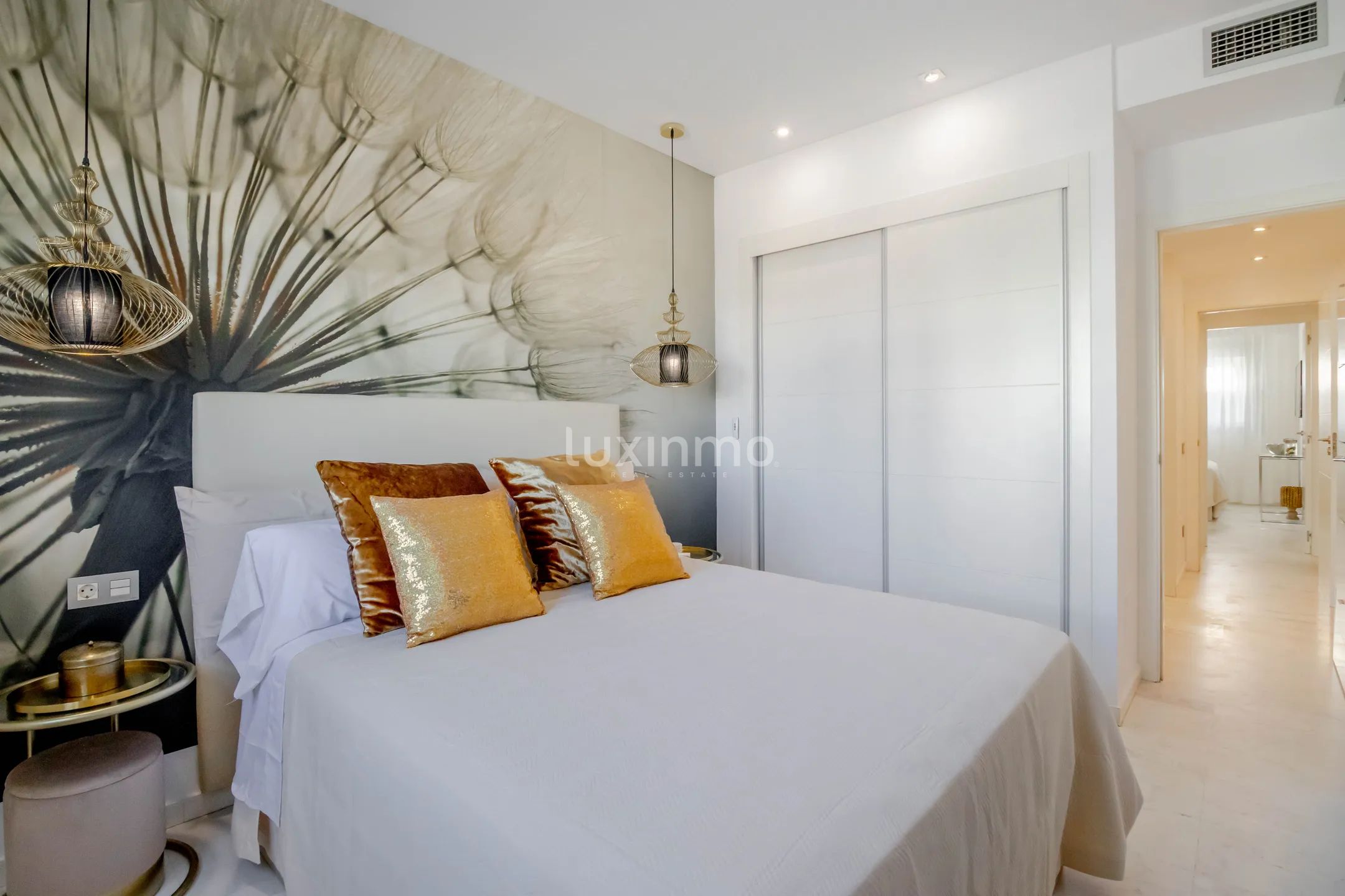 Apartamento de lujo en Royal beach Playa D'en Bossa — photo 18