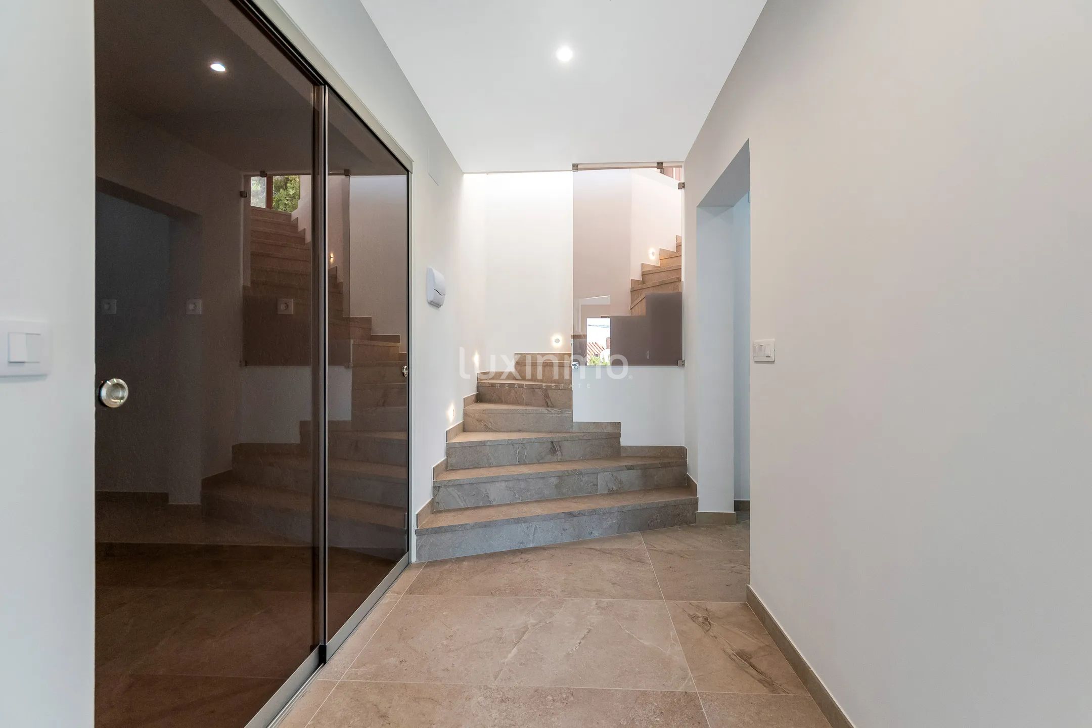 Luxuriöse moderne villa mit atemberaubendem blick in El Montgó, Dénia — photo 18