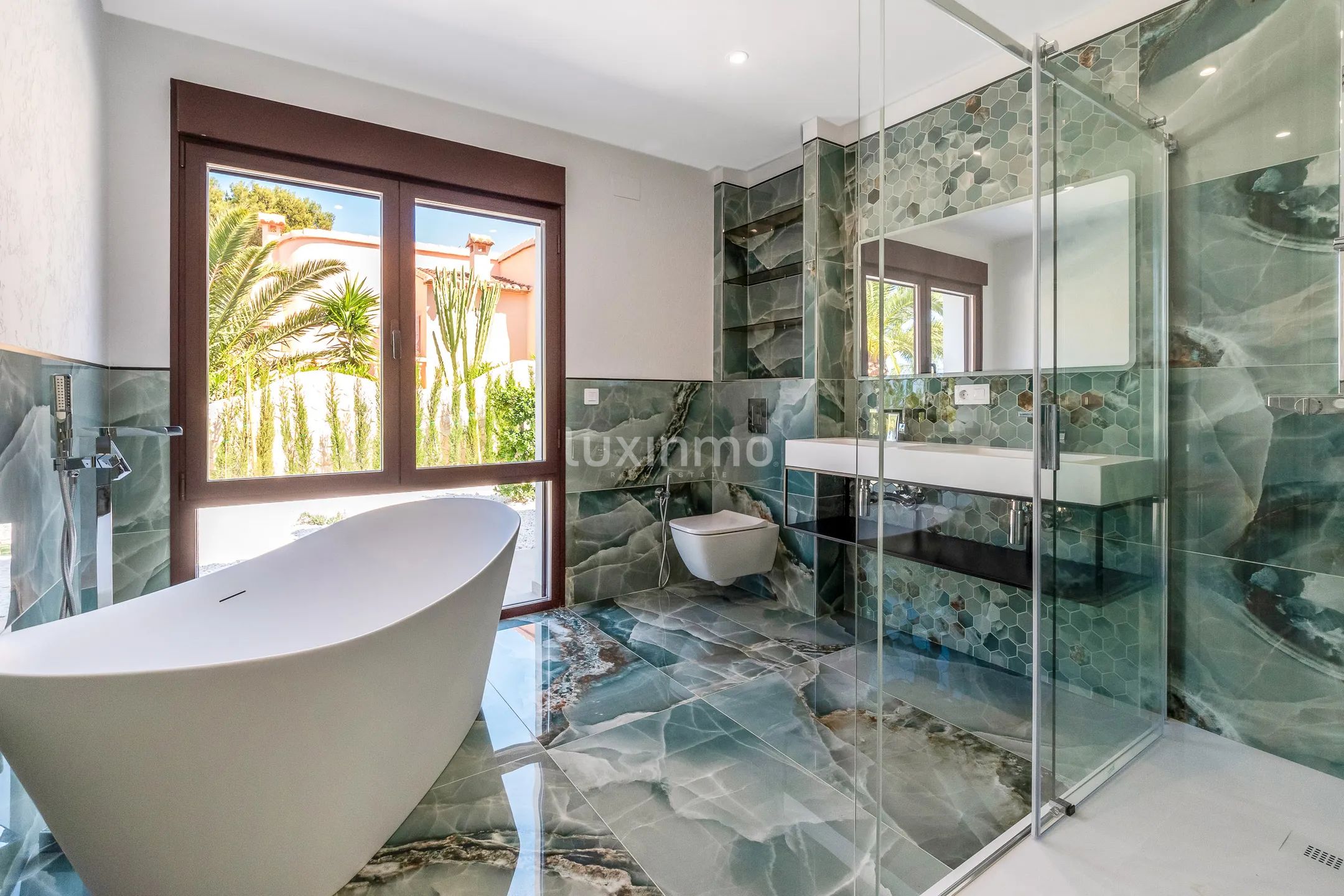 Luxury modern villa with stunning views in El Montgó, Dénia — photo 11