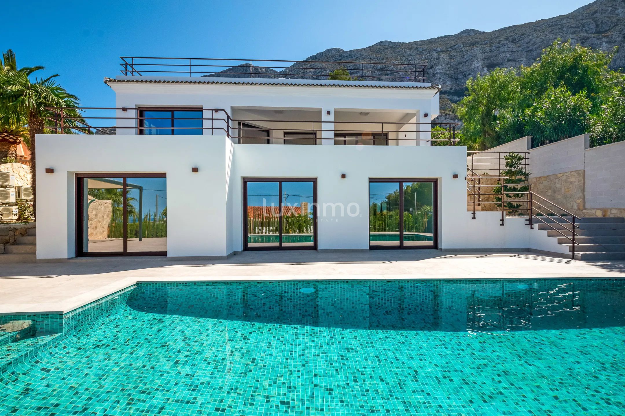 Luxury modern villa with stunning views in El Montgó, Dénia — photo 1