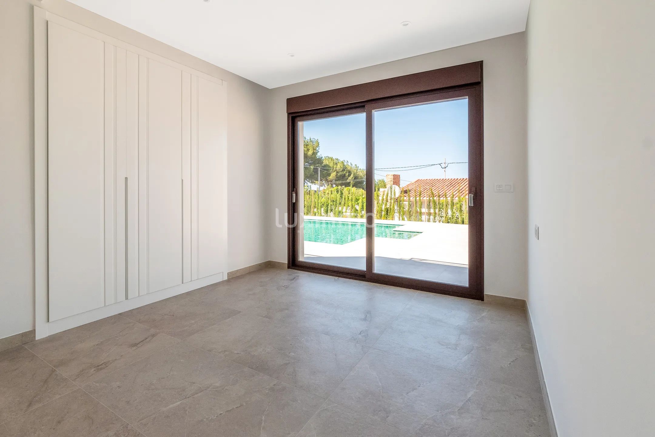 Luxuriöse moderne villa mit atemberaubendem blick in El Montgó, Dénia — photo 16