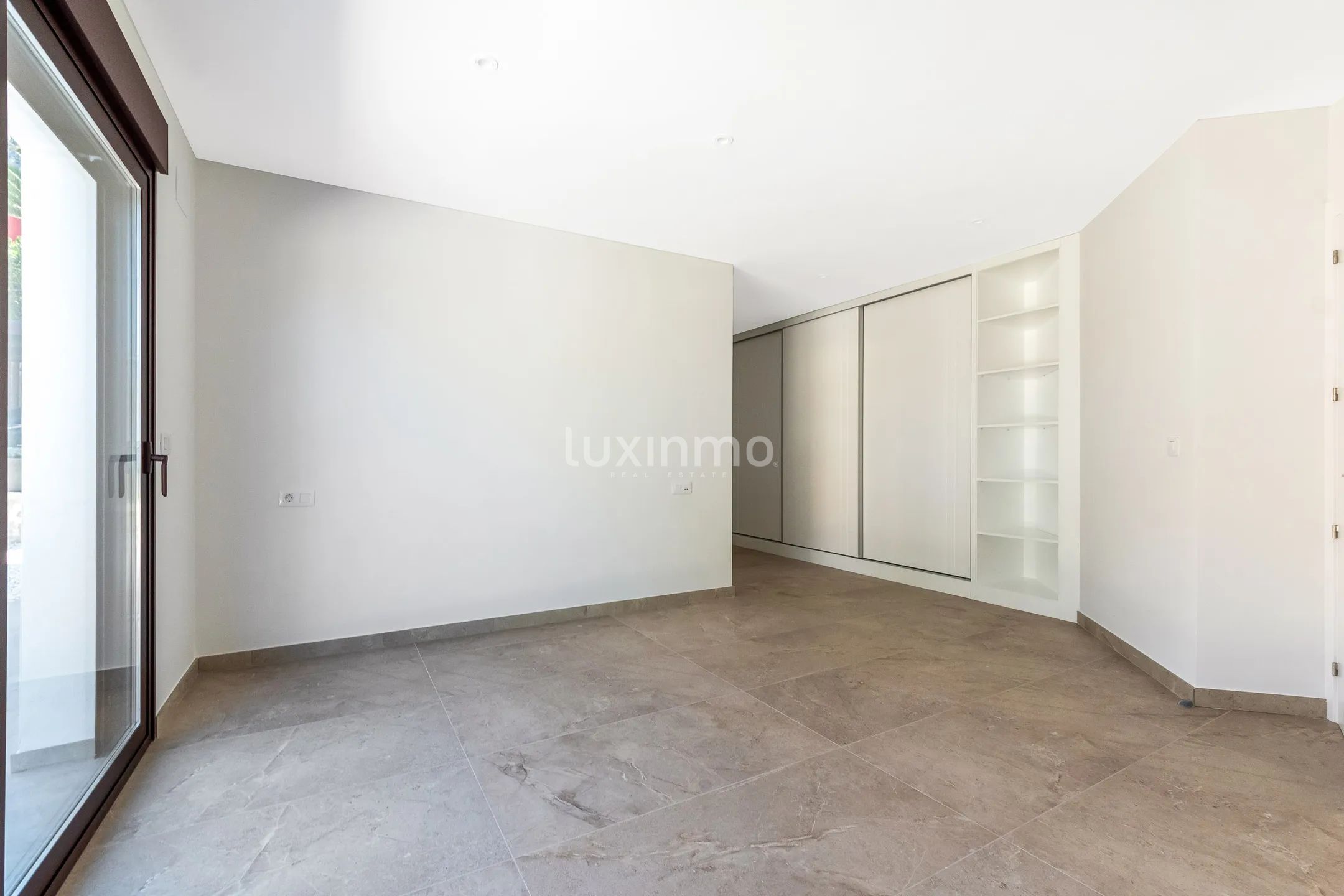 Luxuriöse moderne villa mit atemberaubendem blick in El Montgó, Dénia — photo 10