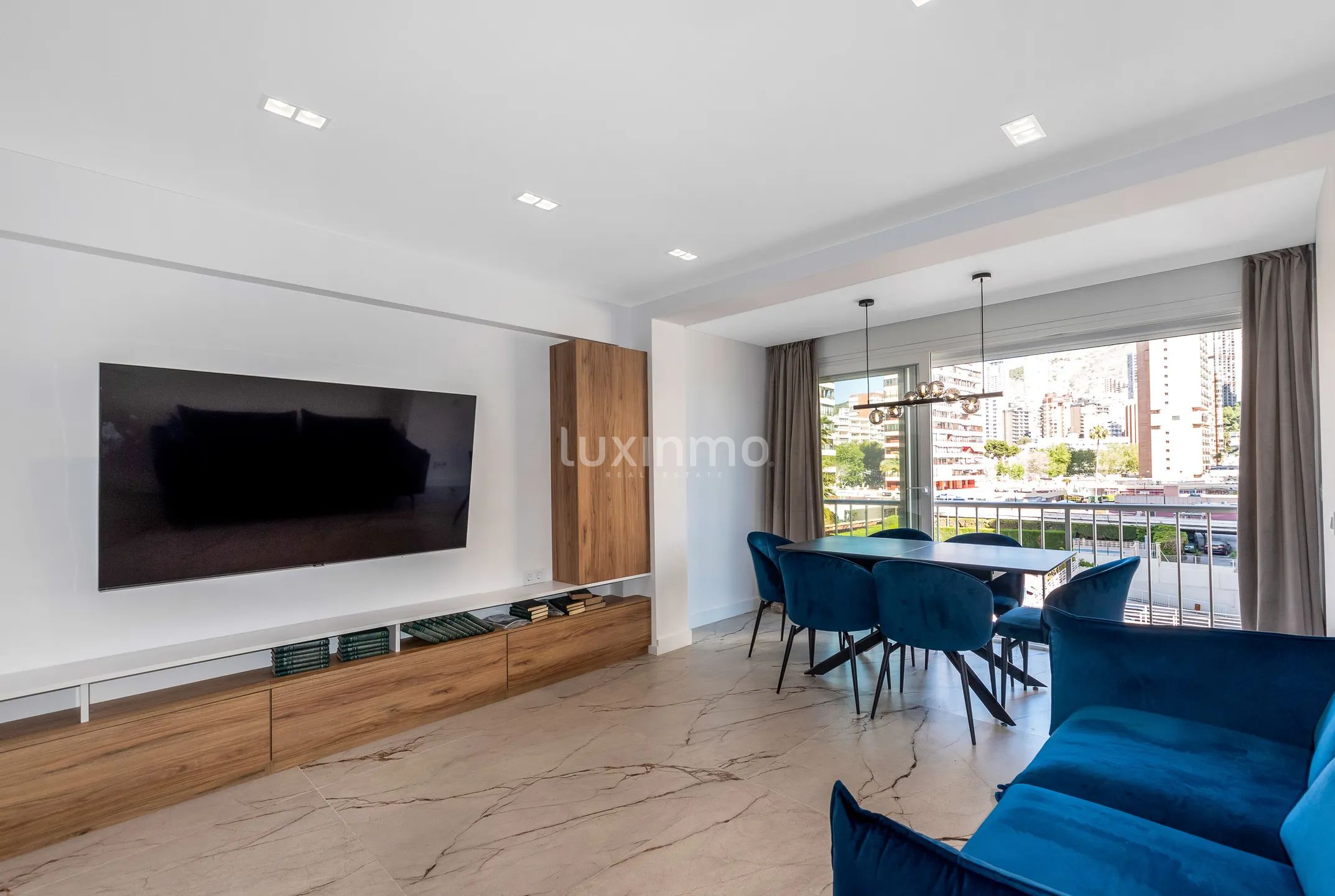 Stunning 3-Bedroom Flat with Sea & Mountain Views in Playa de Levante, Benidorm — photo 7