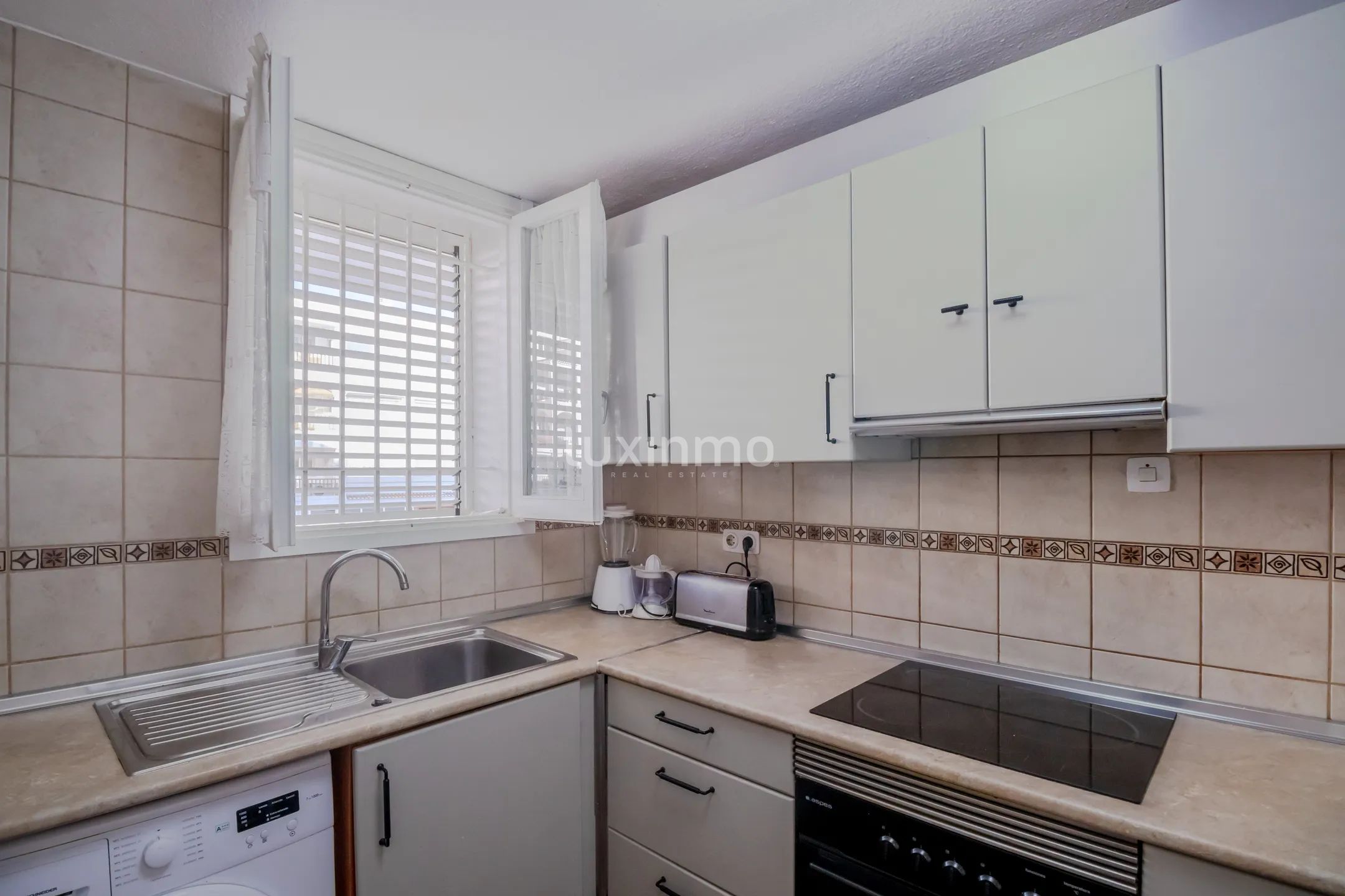 Encantador apartamento de 2 dormitorios en Marina Botafoc, Ibiza — photo 9