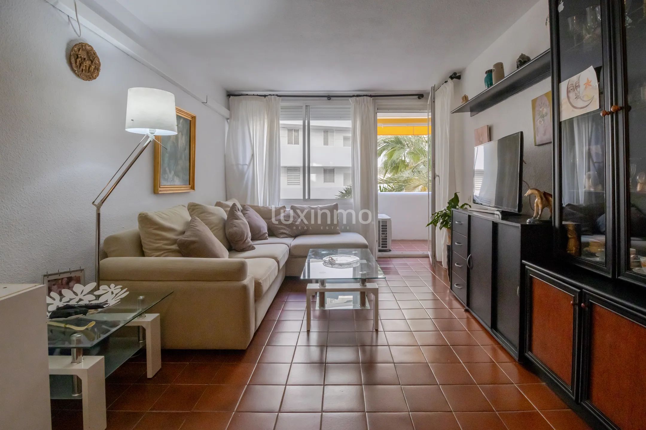 Encantador apartamento de 2 dormitorios en Marina Botafoc, Ibiza — photo 8