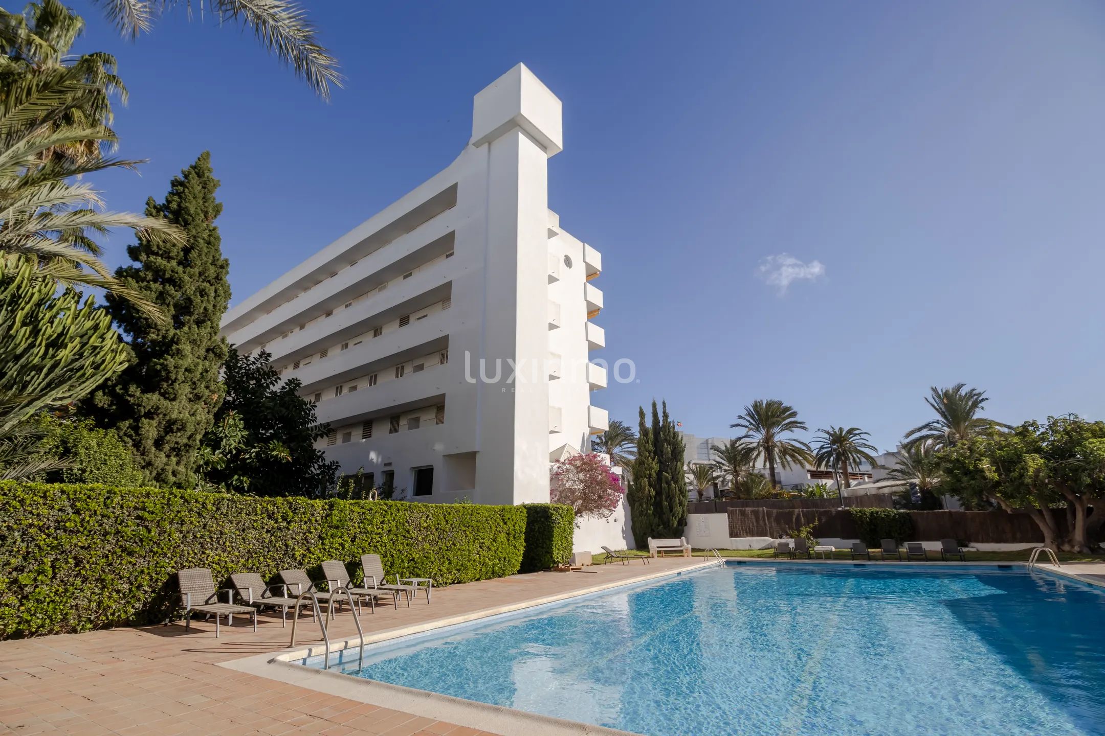 Encantador apartamento de 2 dormitorios en Marina Botafoc, Ibiza — photo 2