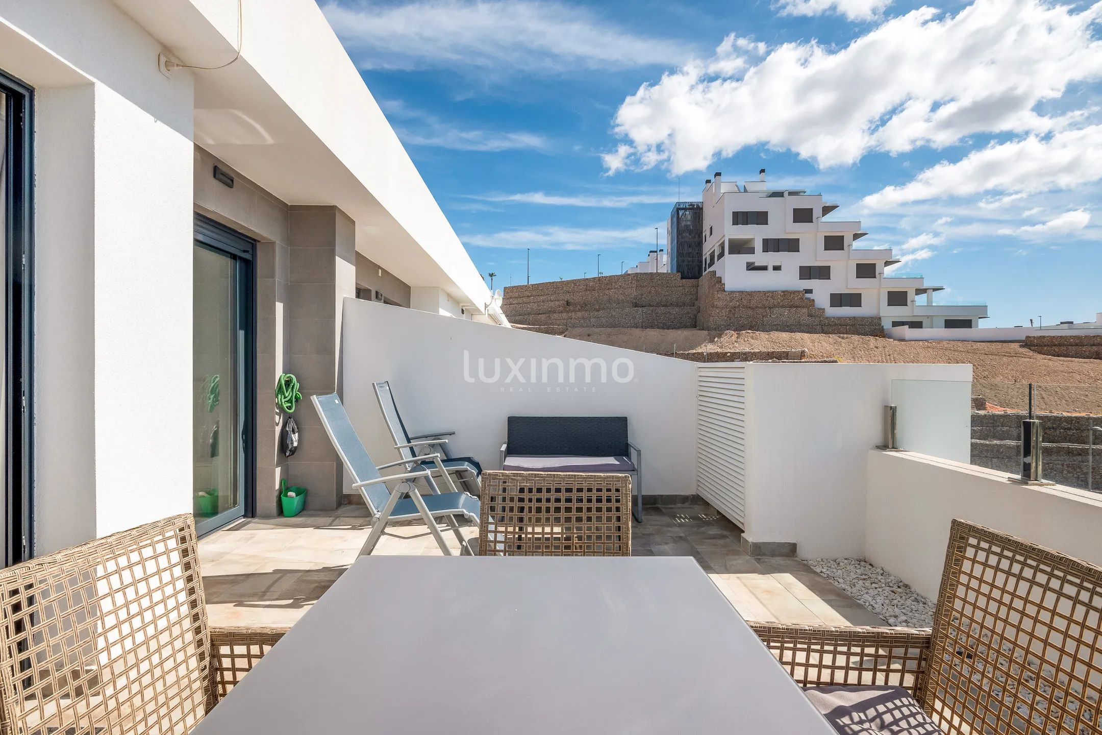 Fantastisk moderne toppleilighet med turistlisens og havutsikt — photo 16