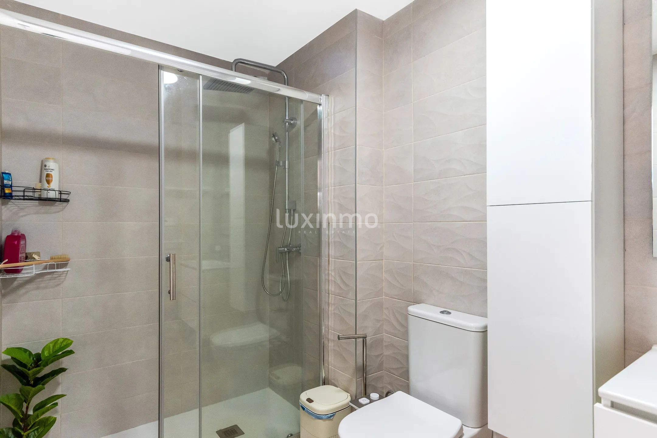 Oszałamiający nowoczesny penthouse z licencją turystyczną i widokiem na morze — photo 13