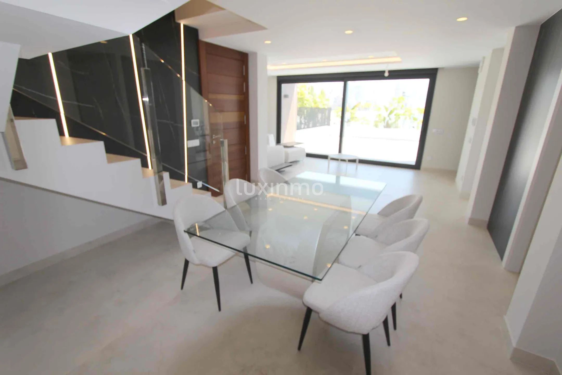 Espectacular ático dúplex en primera línea de playa en Benidorm — photo 8