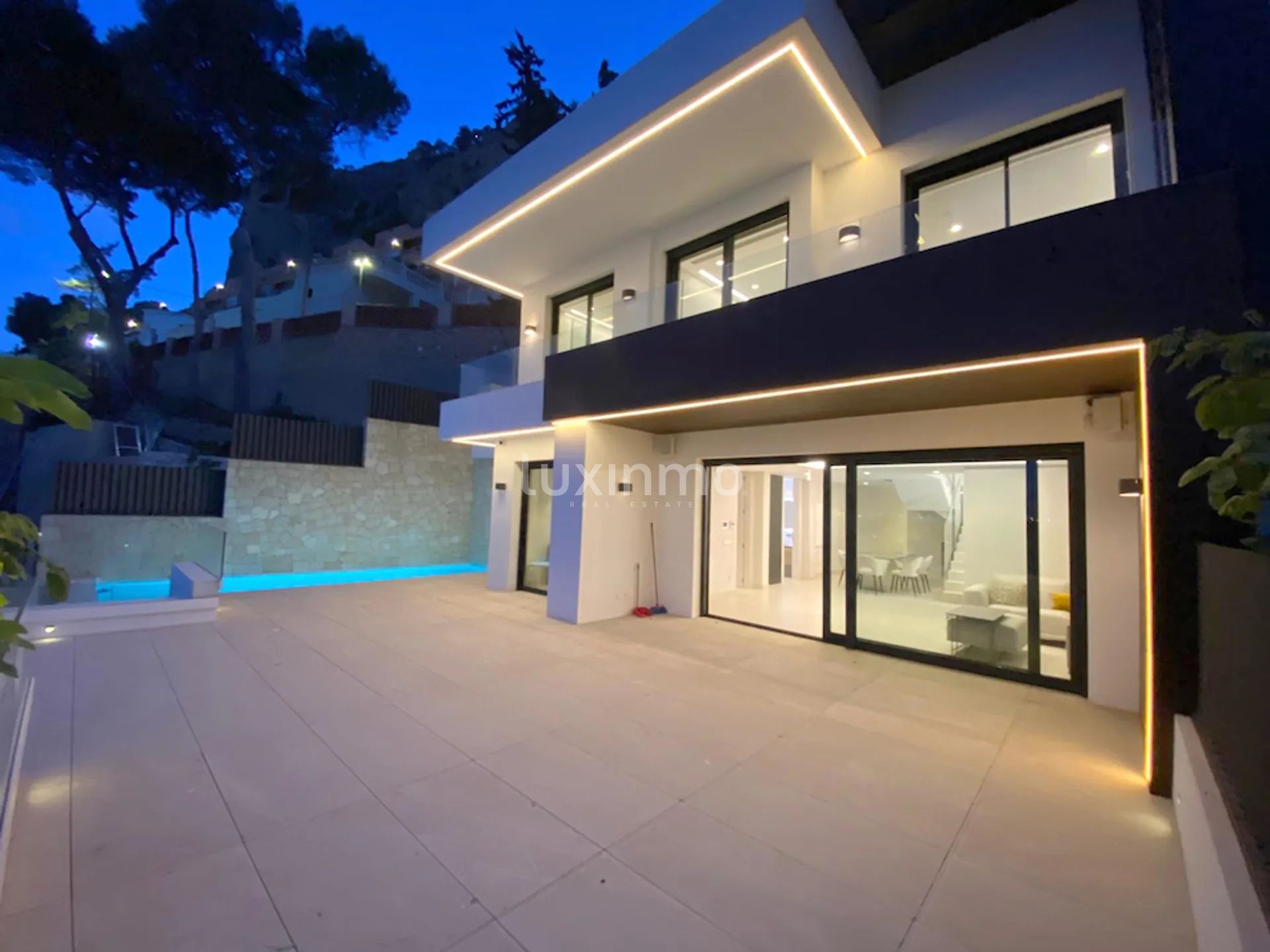 Espectacular ático dúplex en primera línea de playa en Benidorm — photo 25