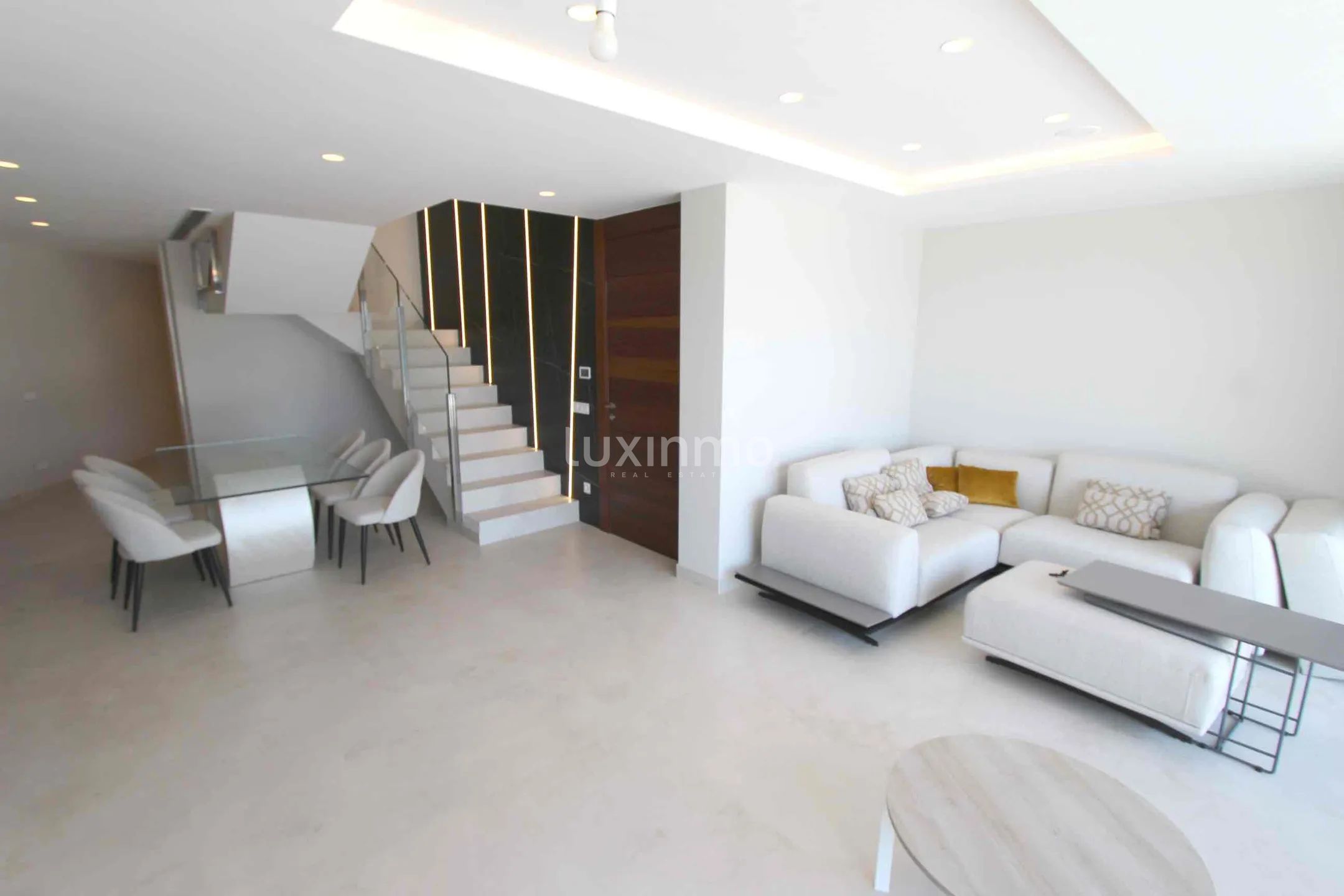 Espectacular ático dúplex en primera línea de playa en Benidorm — photo 18