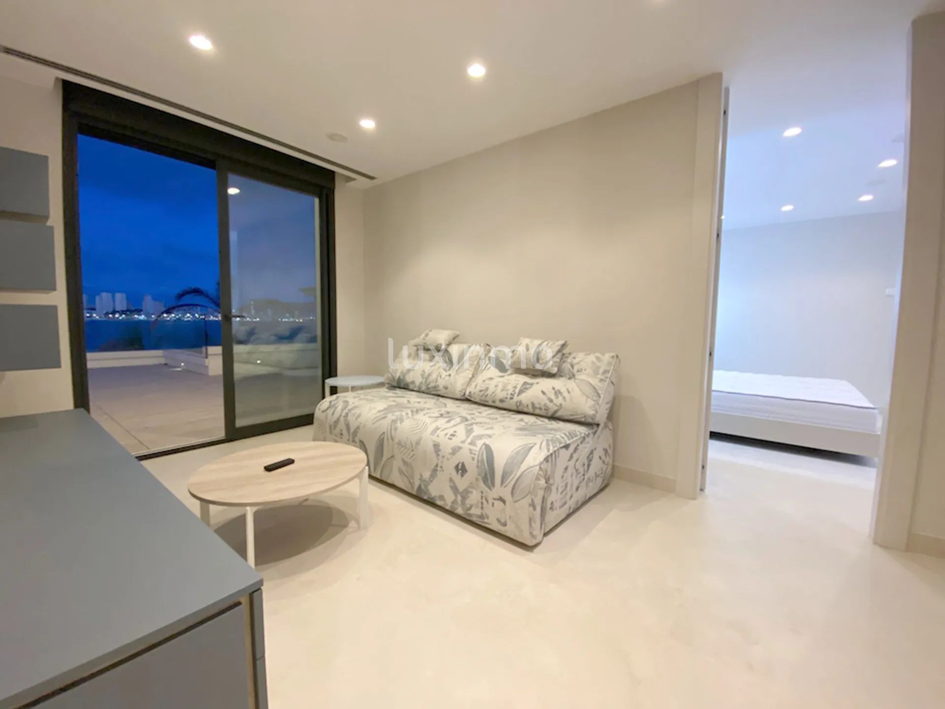 Espectacular ático dúplex en primera línea de playa en Benidorm — photo 21