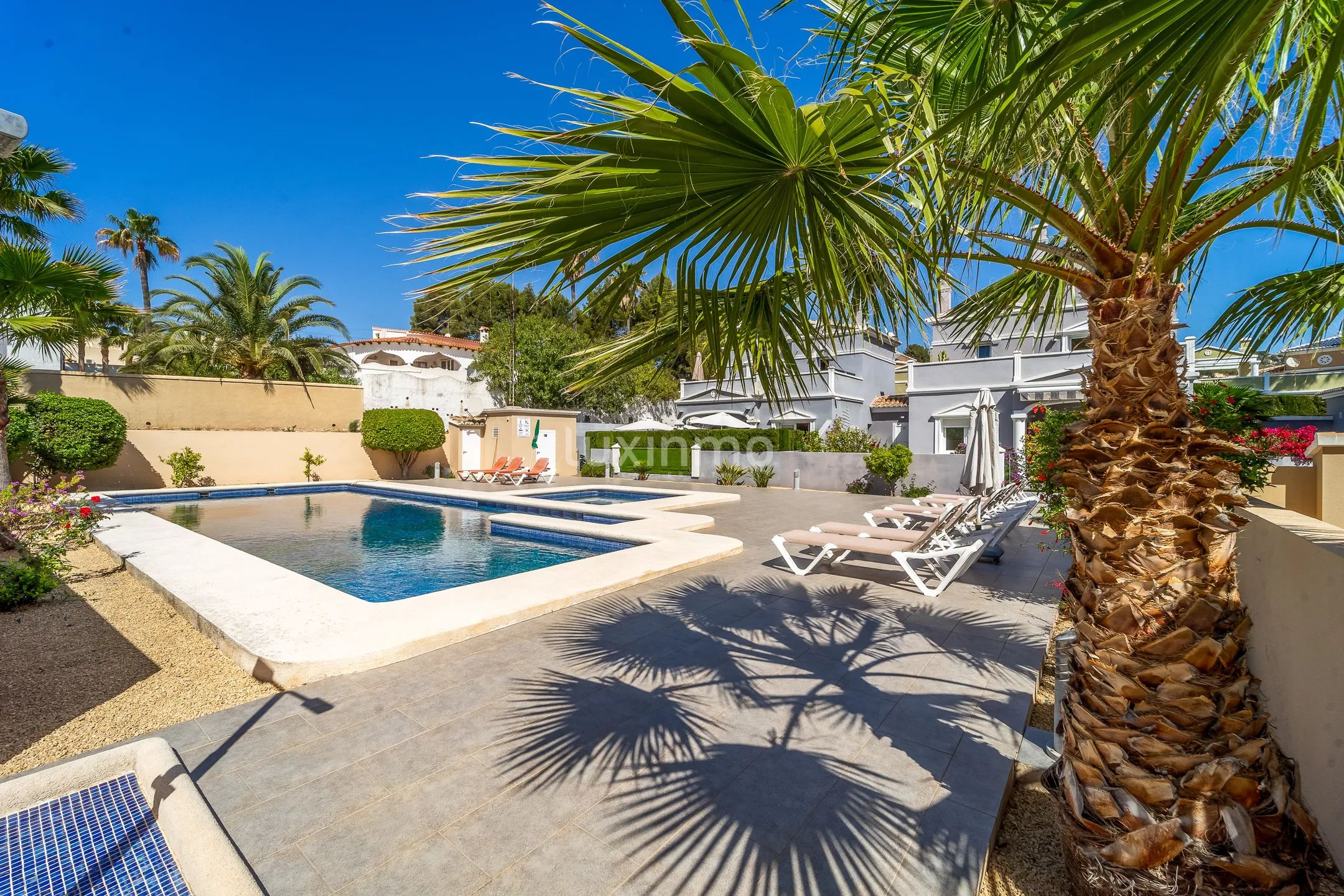 Uroczy dom w stylu śródziemnomorskim z 3 sypialniami w Calpe — photo 1