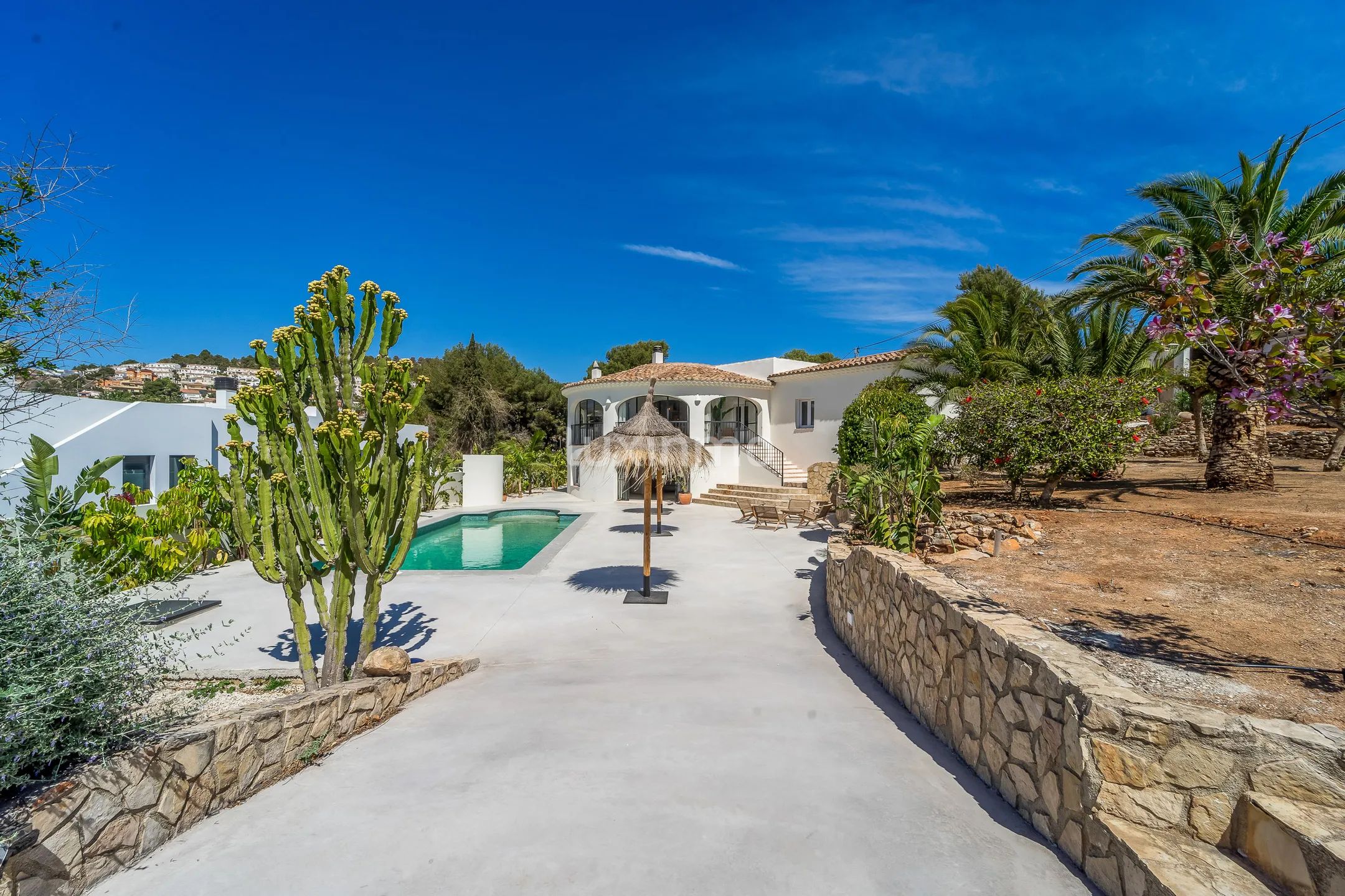 Modern Ibiza style detached house with stunning views in Calpe — photo 2