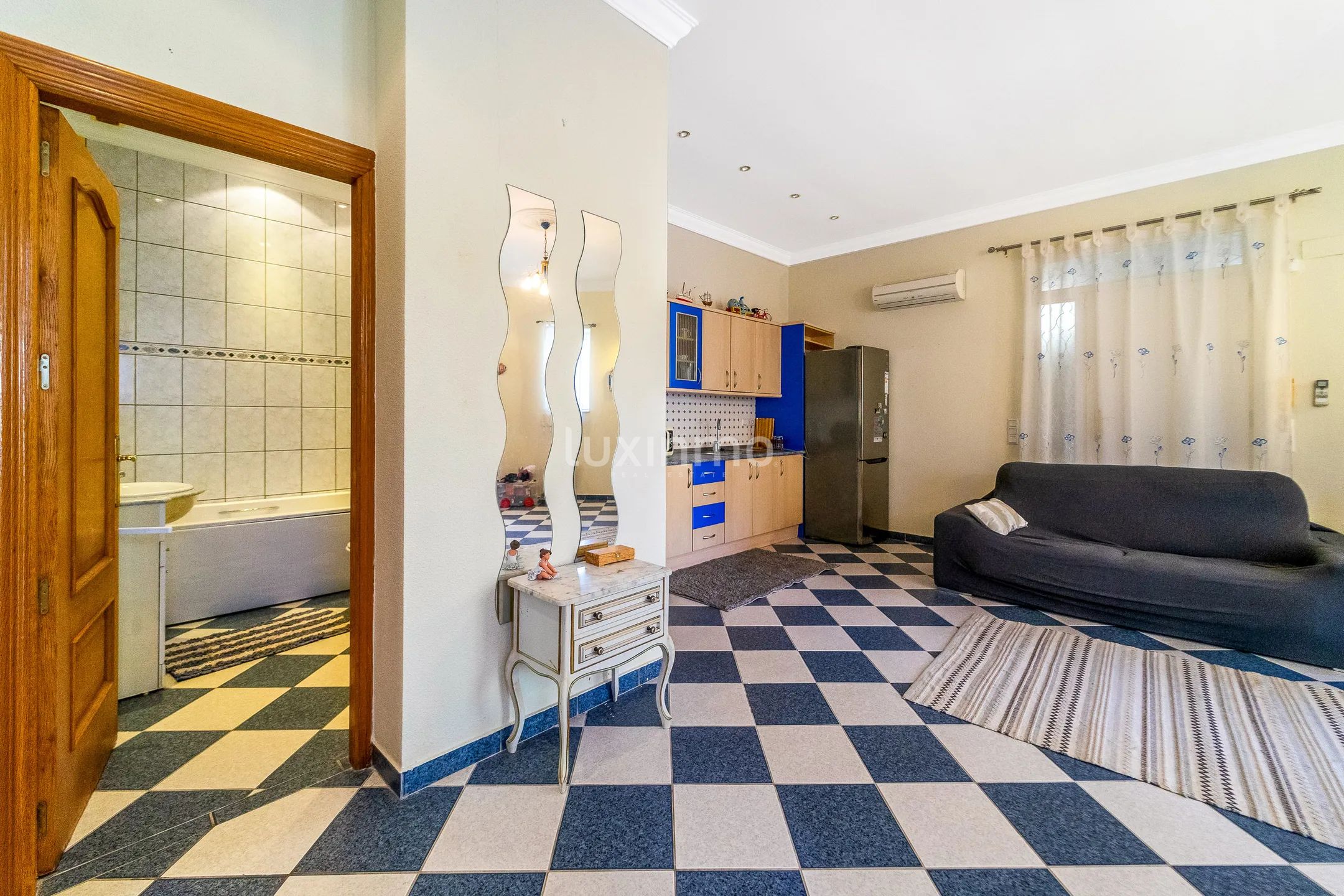 Maison de style colonial avec beaucoup d'intimité à Campello — photo 28