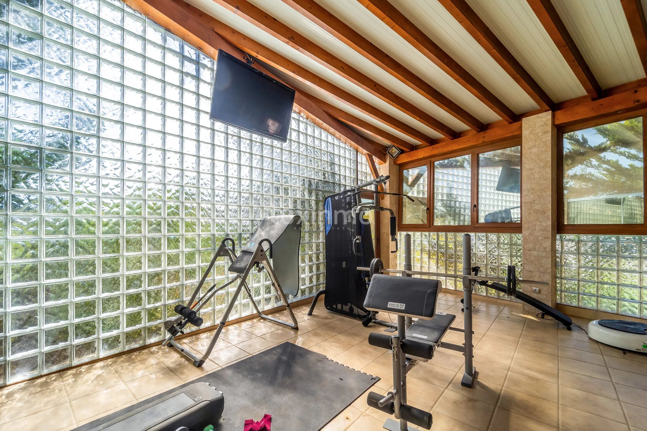 Maison de style colonial avec beaucoup d'intimité à Campello — photo 33