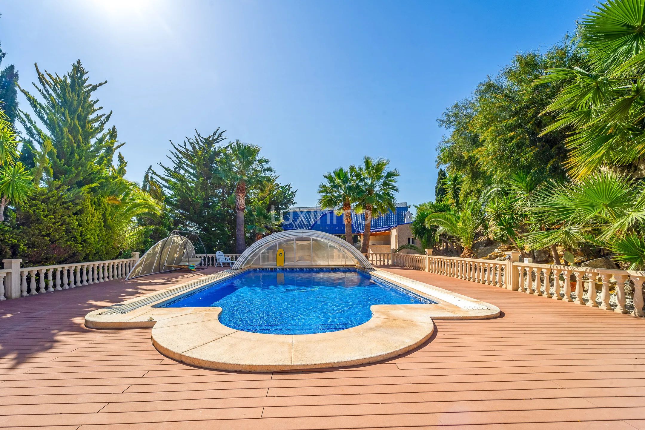 House with lots of privacy in colonial style in Campello — photo 4