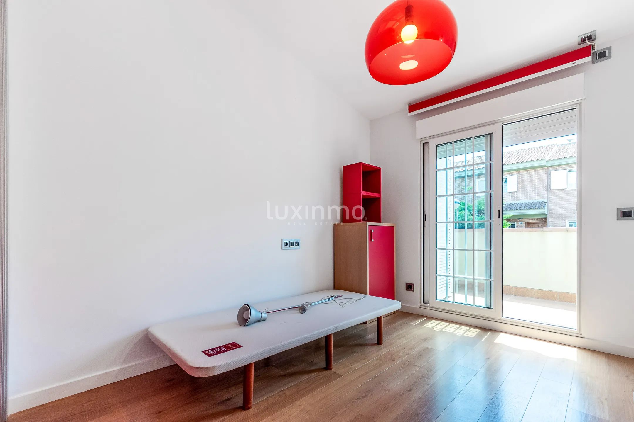 Wyjątkowa, nowoczesna kamienica z 3 sypialniami w El Albir — photo 17
