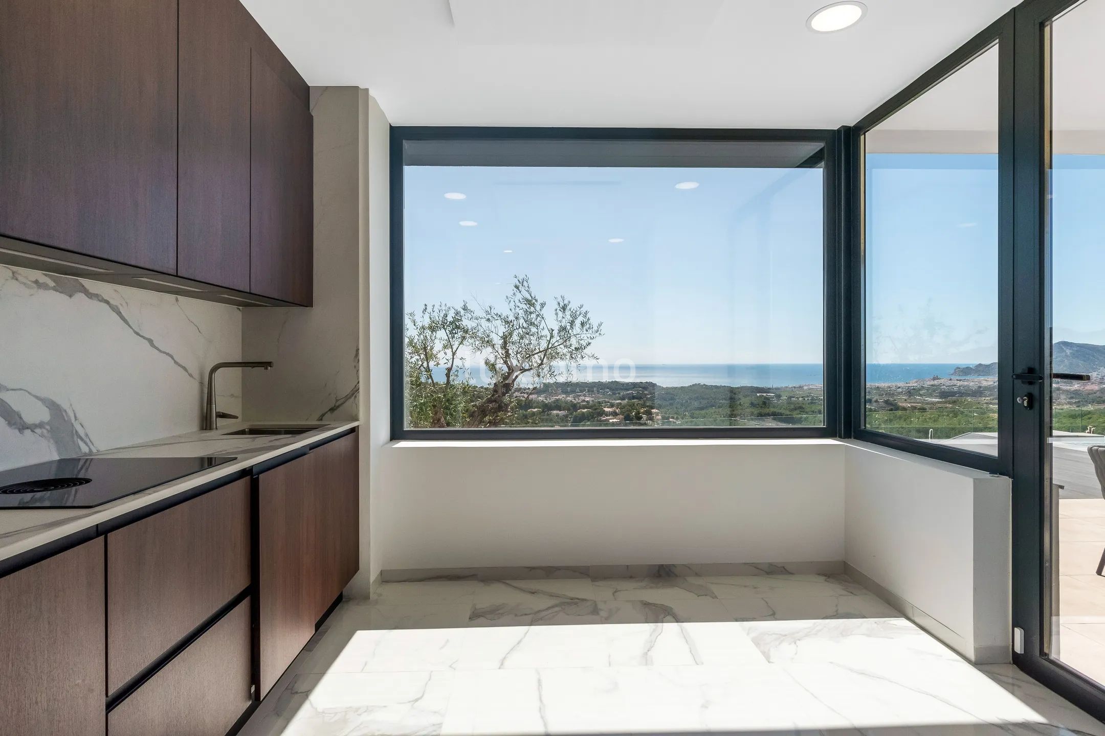 Lujoso chalet moderno con impresionantes vistas en Altea la Vella — photo 48