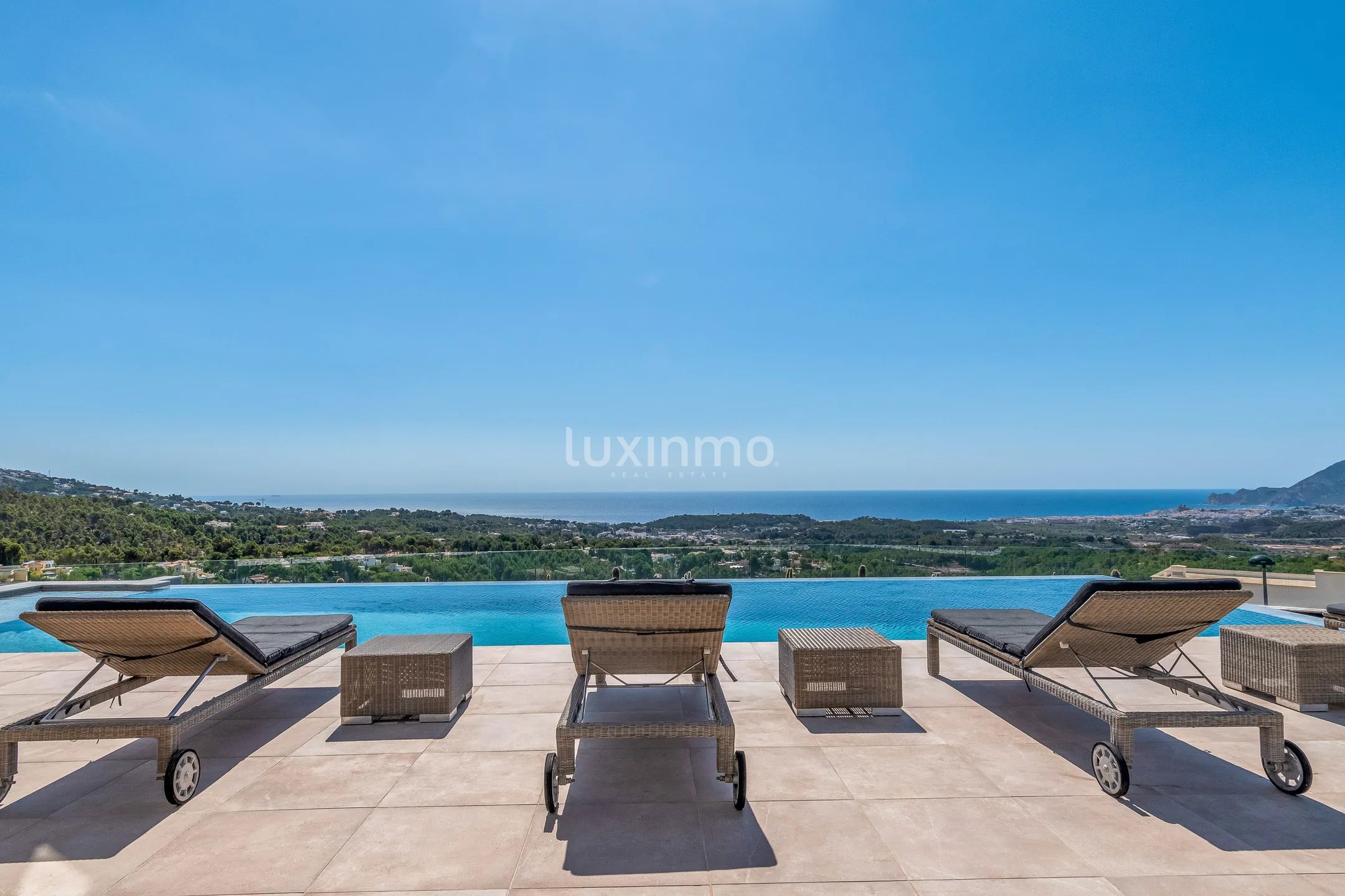 Lujoso chalet moderno con impresionantes vistas en Altea la Vella — photo 2