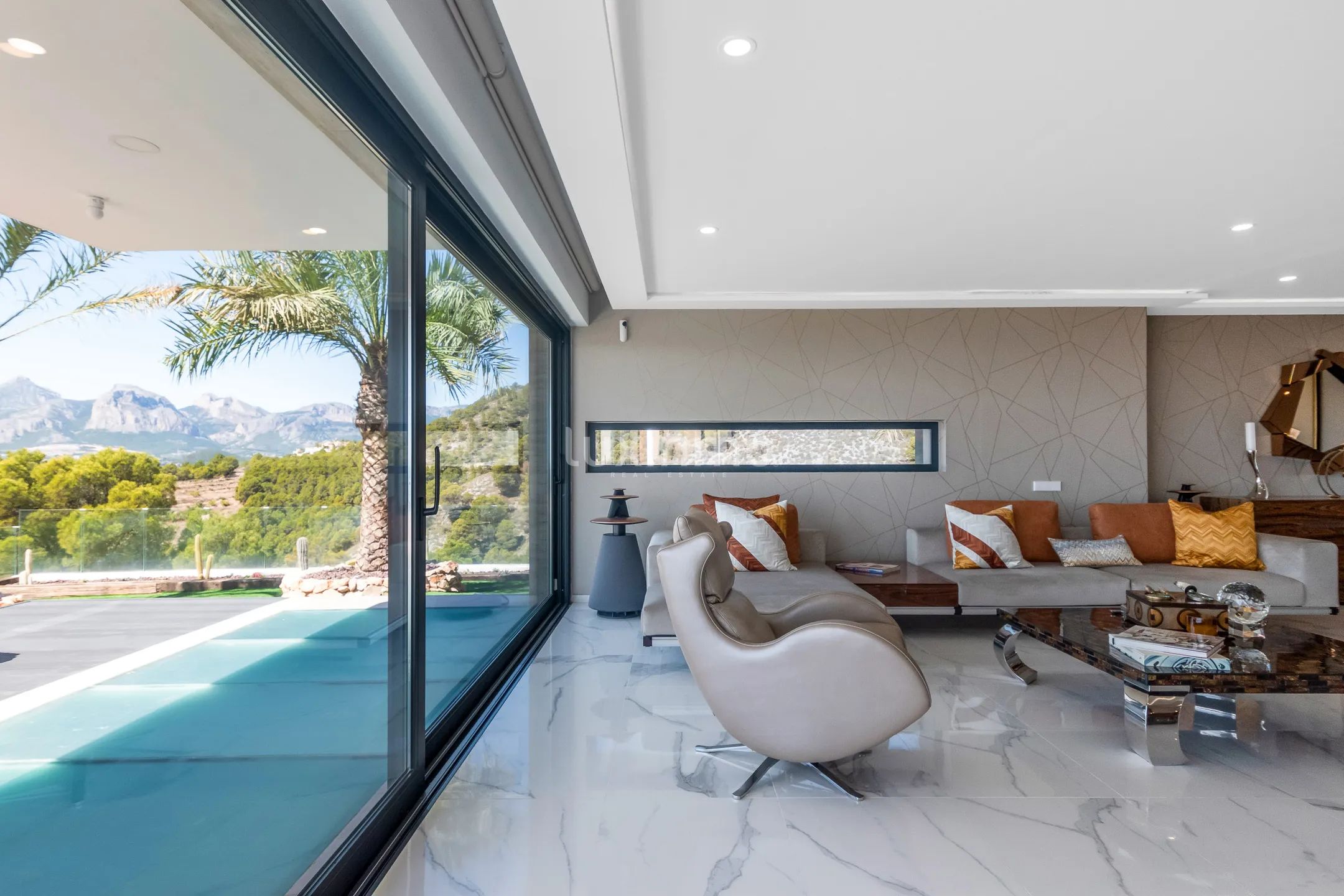 Lujoso chalet moderno con impresionantes vistas en Altea la Vella — photo 10