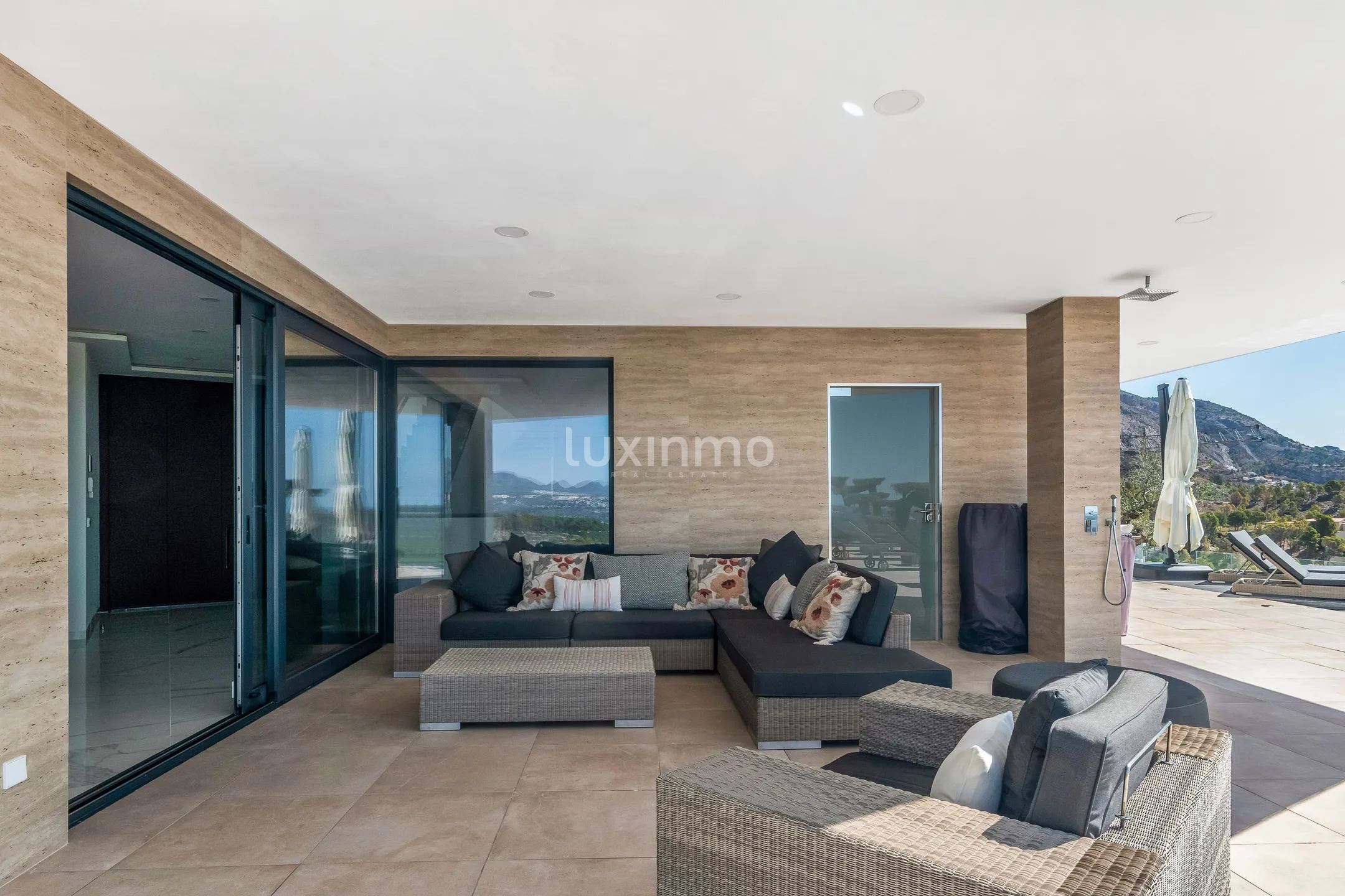 Lujoso chalet moderno con impresionantes vistas en Altea la Vella — photo 21