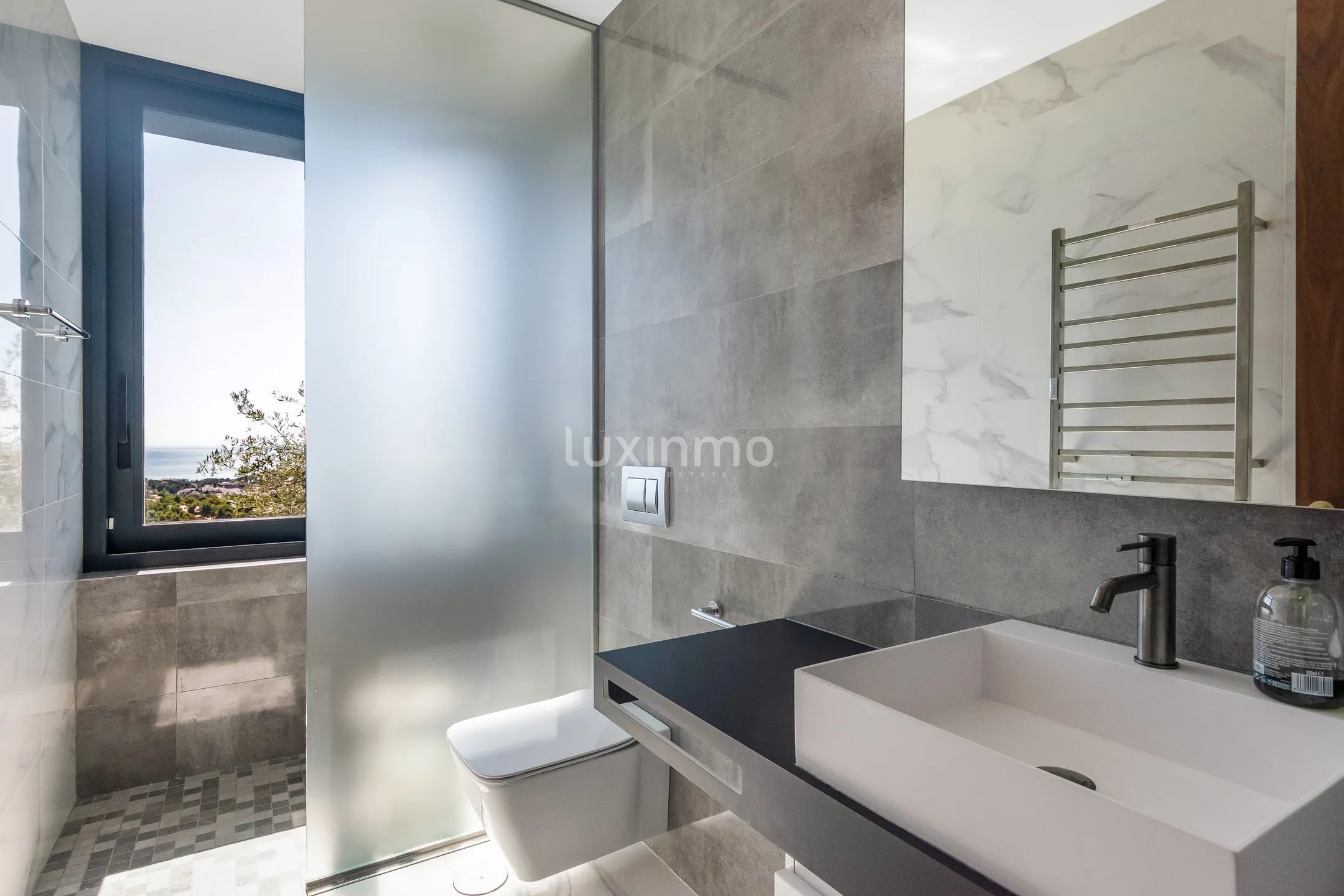 Lujoso chalet moderno con impresionantes vistas en Altea la Vella — photo 49