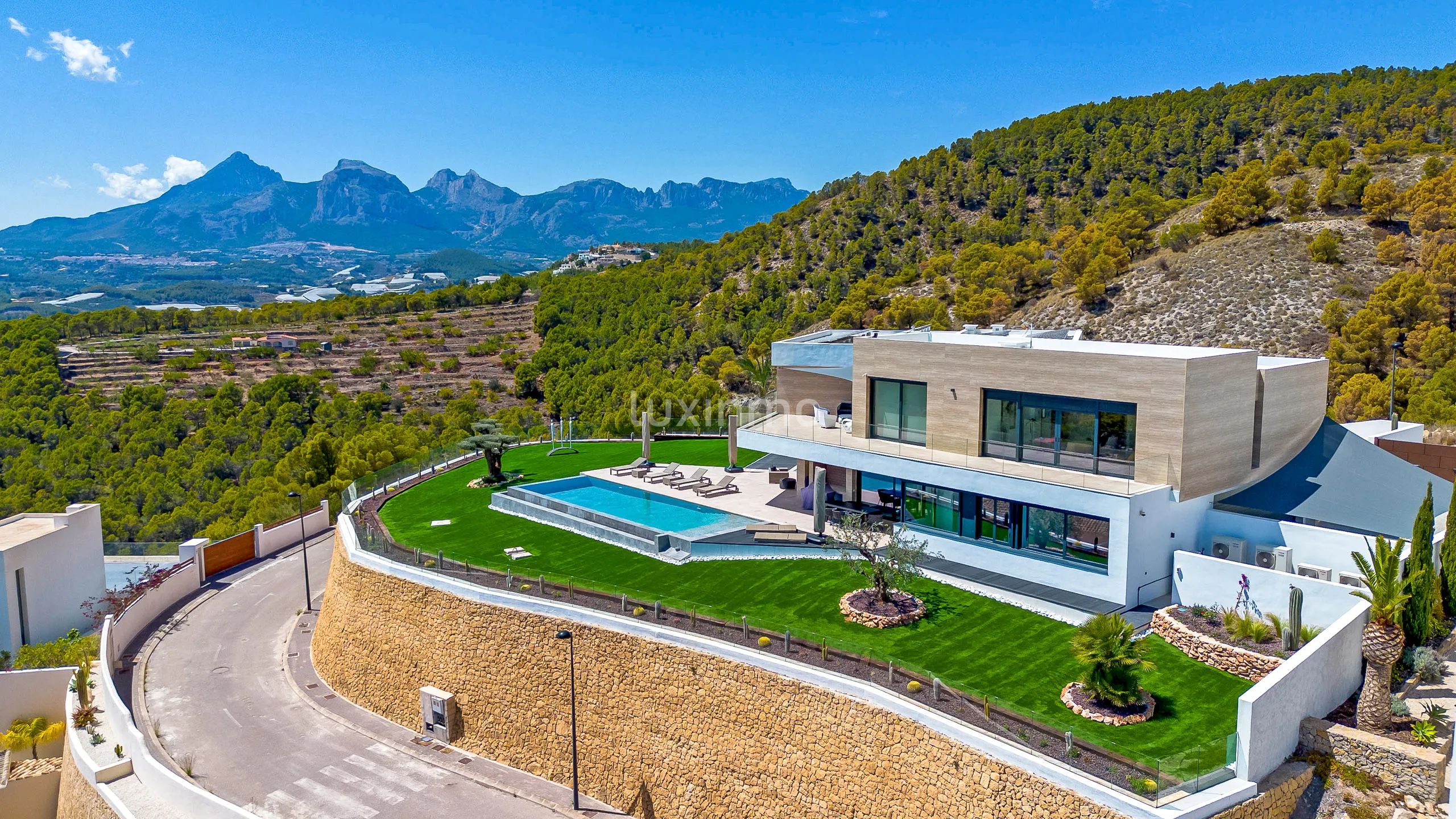 Lujoso chalet moderno con impresionantes vistas en Altea la Vella — photo 5
