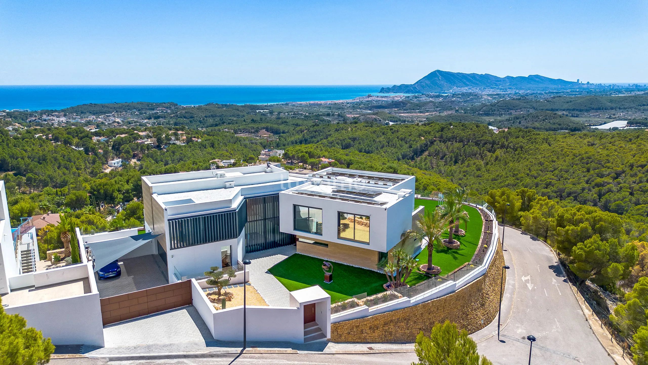 Lujoso chalet moderno con impresionantes vistas en Altea la Vella — photo 1